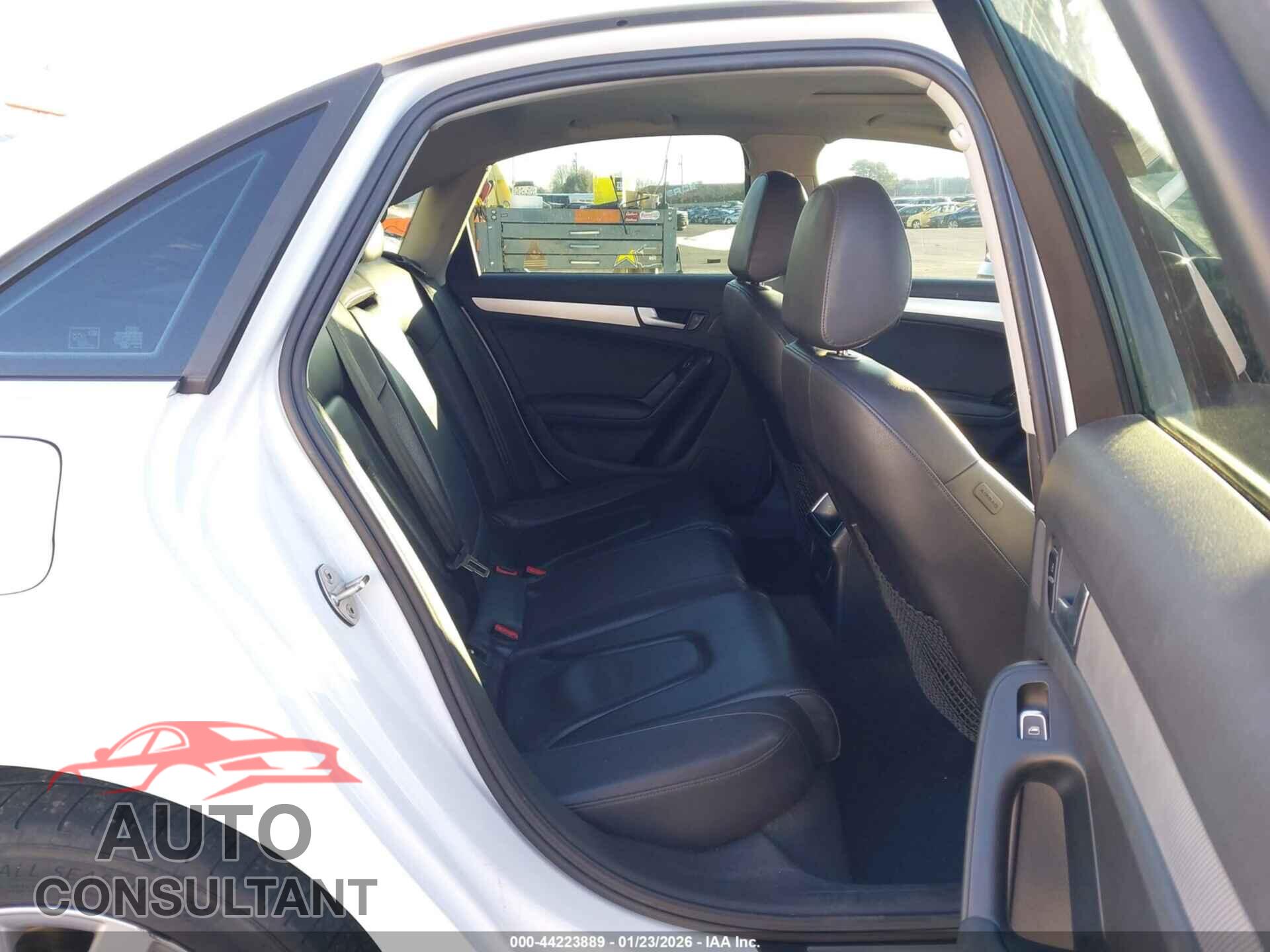 AUDI A4 2013 - WAUBFAFL7DN046137
