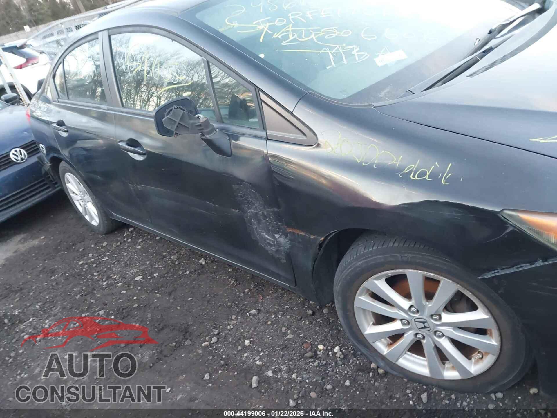 HONDA CIVIC 2012 - 2HGFB2F88CH596277