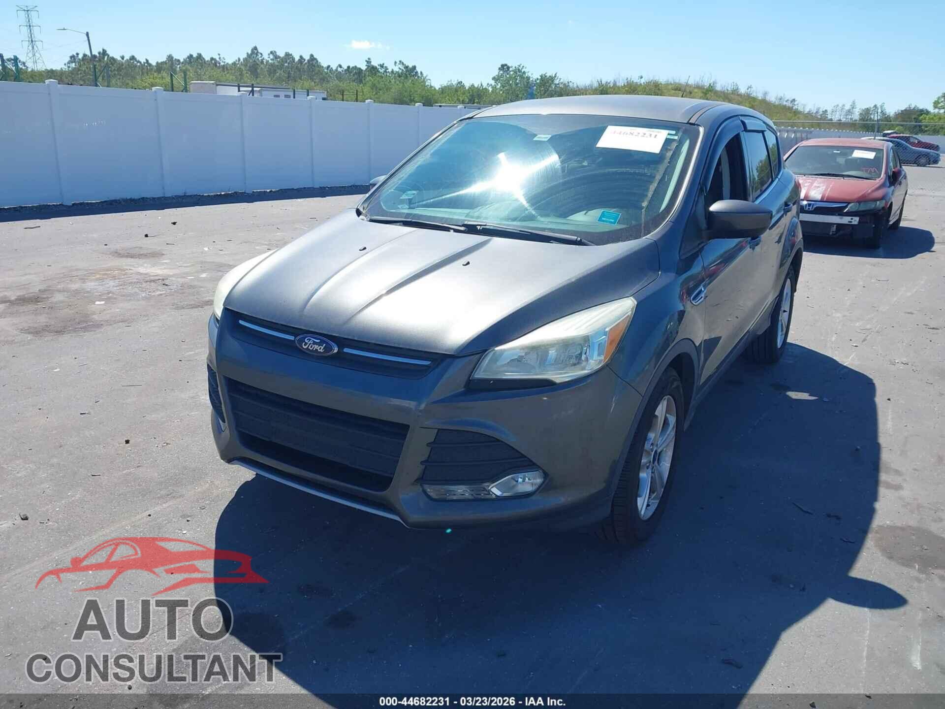 FORD ESCAPE 2015 - 1FMCU0G73FUC01330