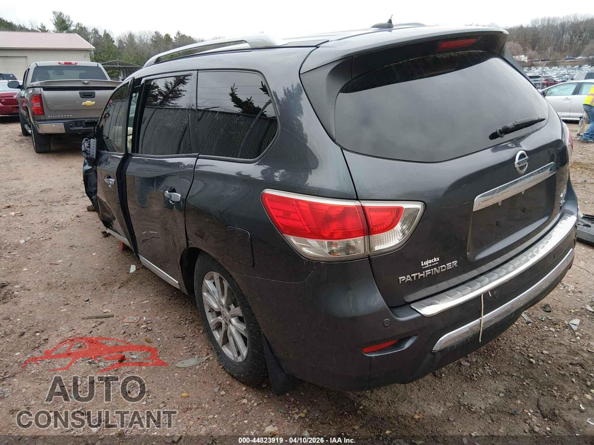 NISSAN PATHFINDER 2014 - 5N1AR2MM6EC701601