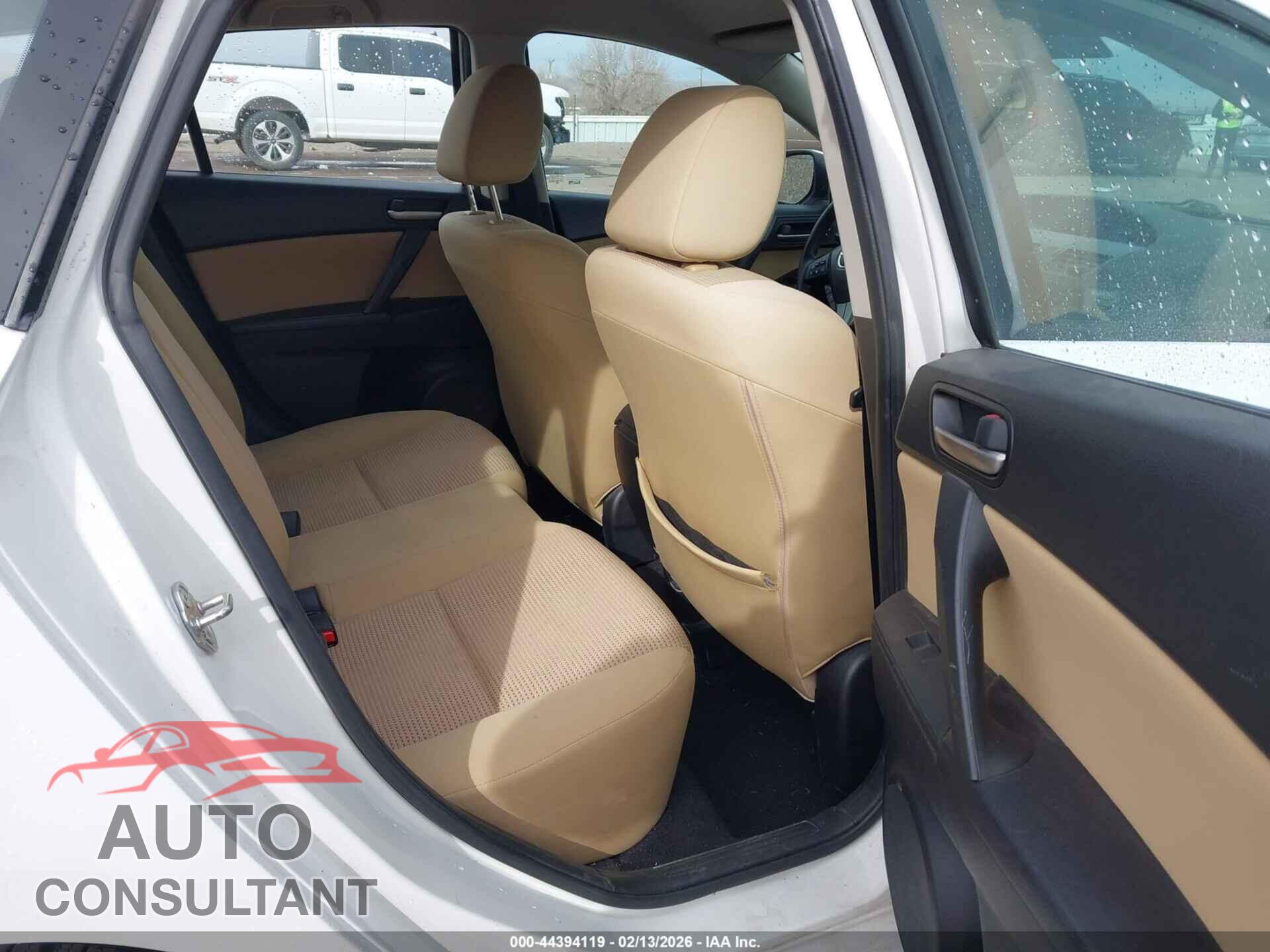 MAZDA MAZDA3 2012 - JM1BL1L79C1663192