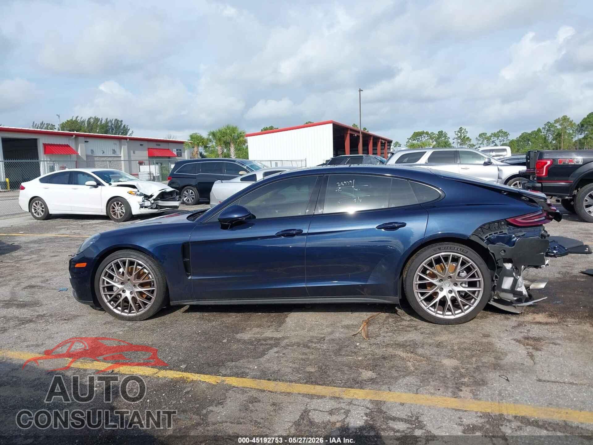 PORSCHE PANAMERA 2018 - WP0AA2A72JL117684