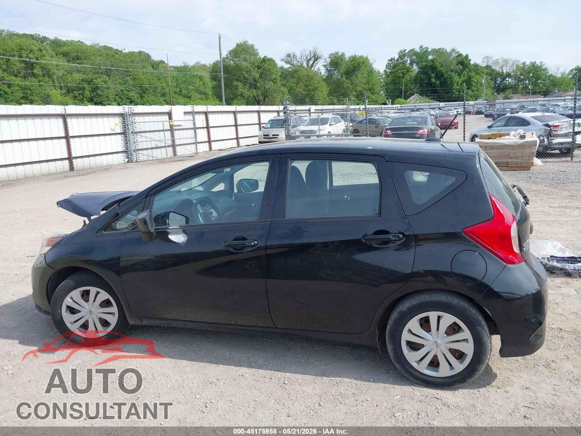 NISSAN VERSA NOTE 2017 - 3N1CE2CP1HL367302