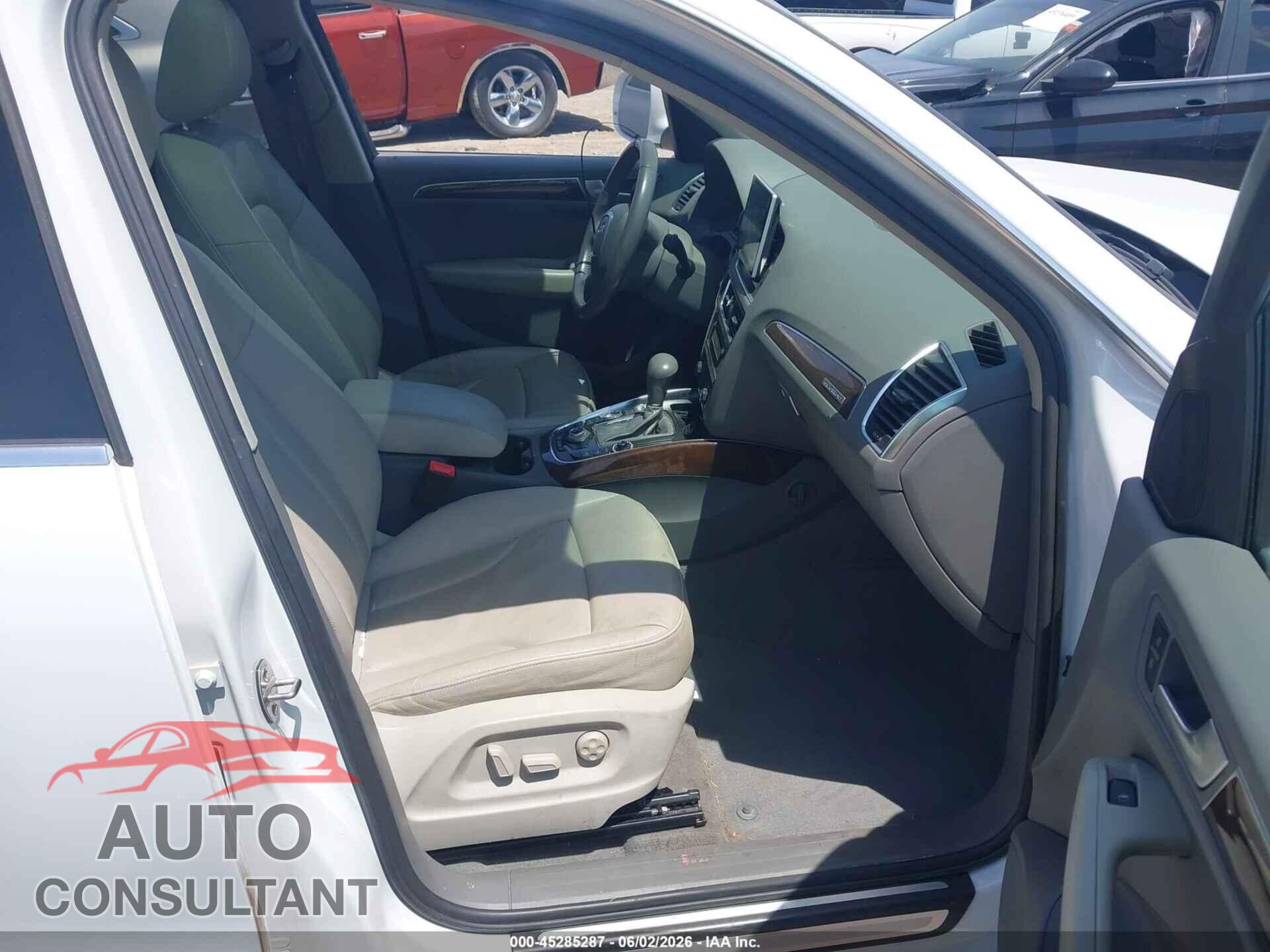 AUDI Q5 2012 - WA1LFAFP3CA045366