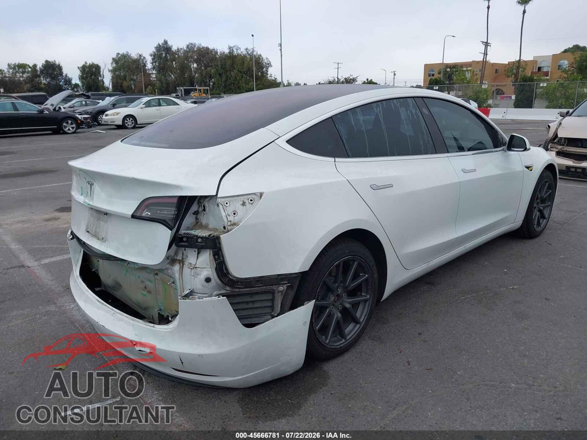 TESLA MODEL 3 2018 - 5YJ3E1EA3JF040677