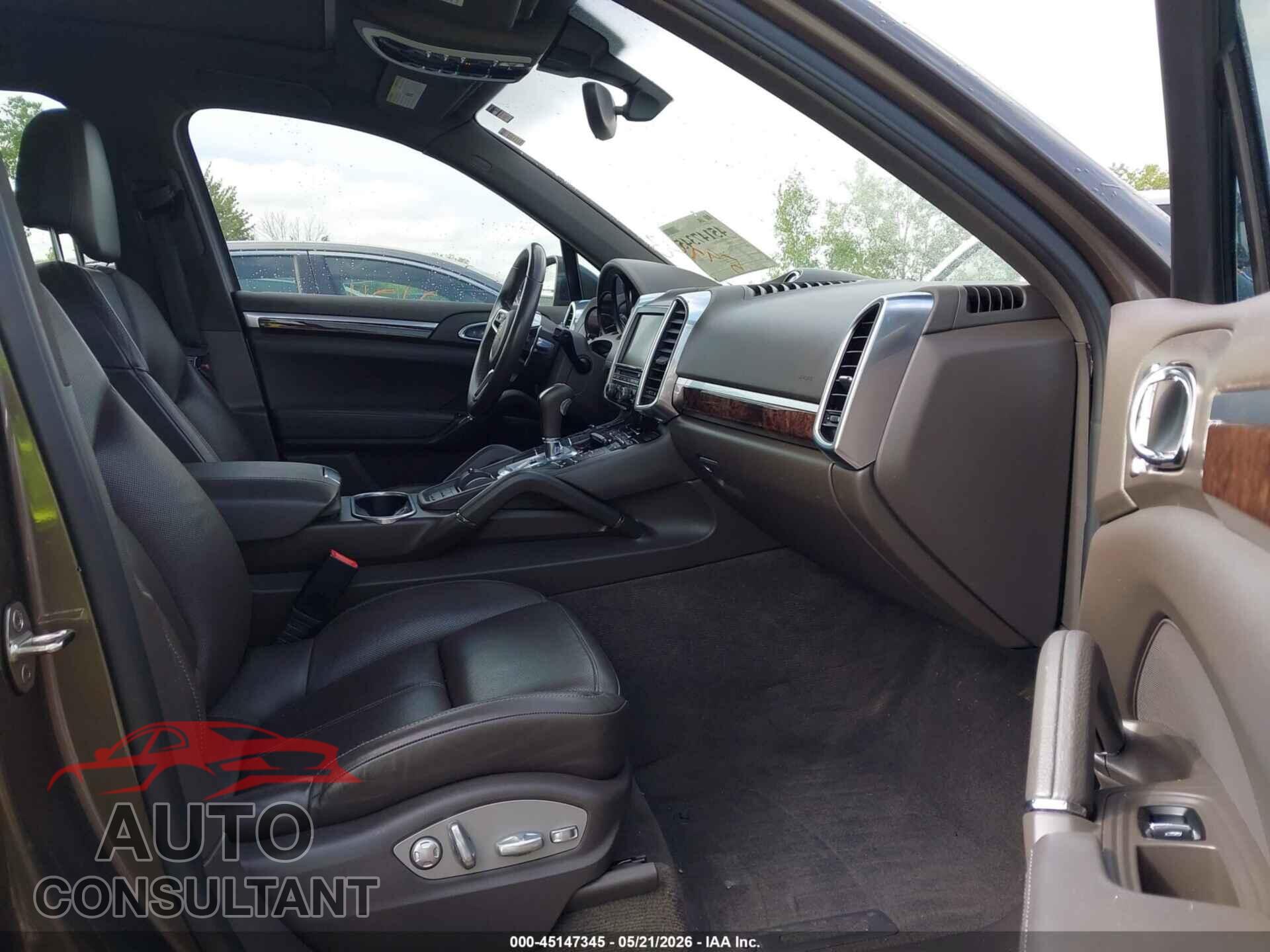 PORSCHE CAYENNE 2015 - WP1AB2A26FLA59943