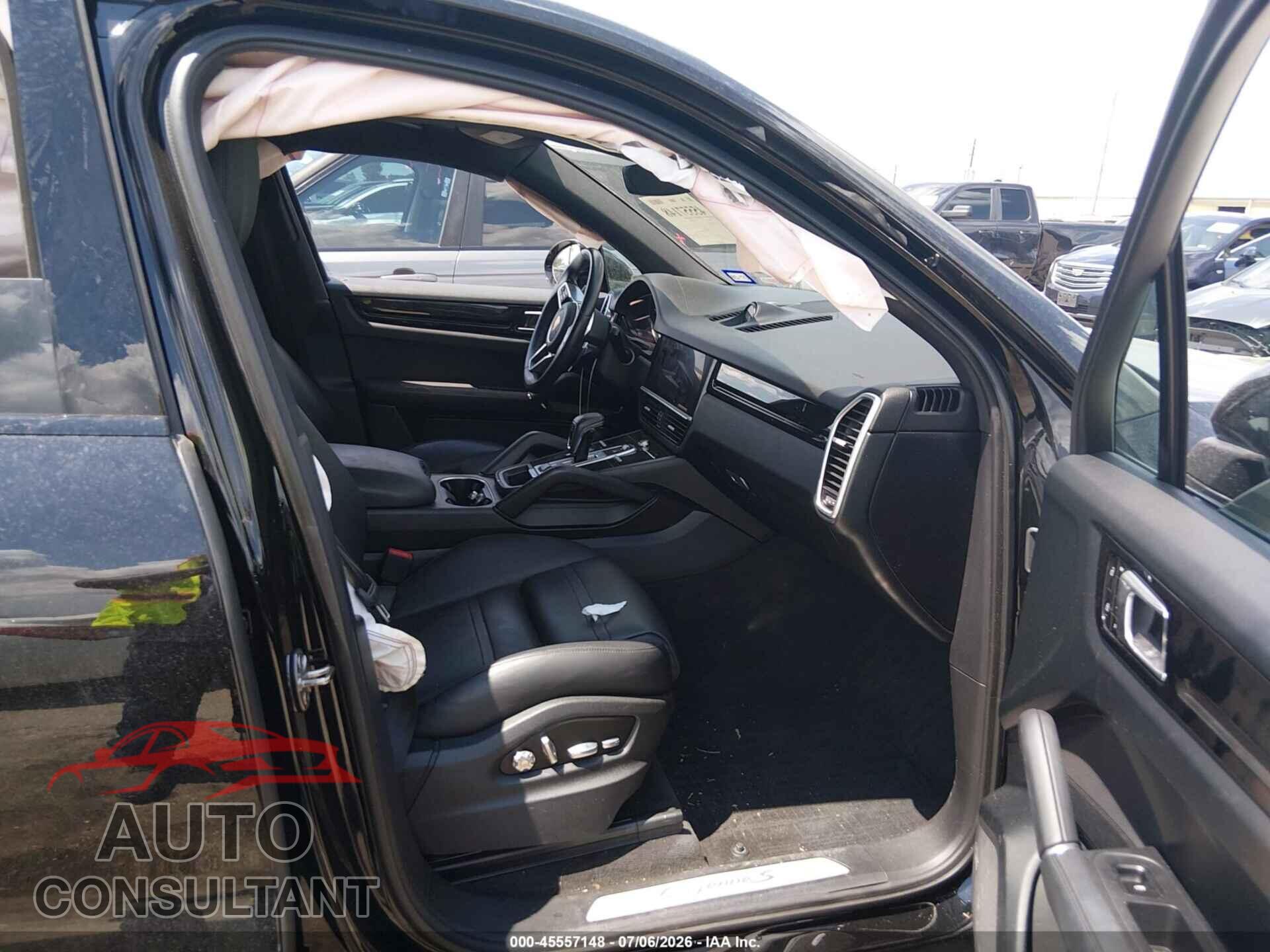 PORSCHE CAYENNE 2019 - WP1AB2AY1KDA65268