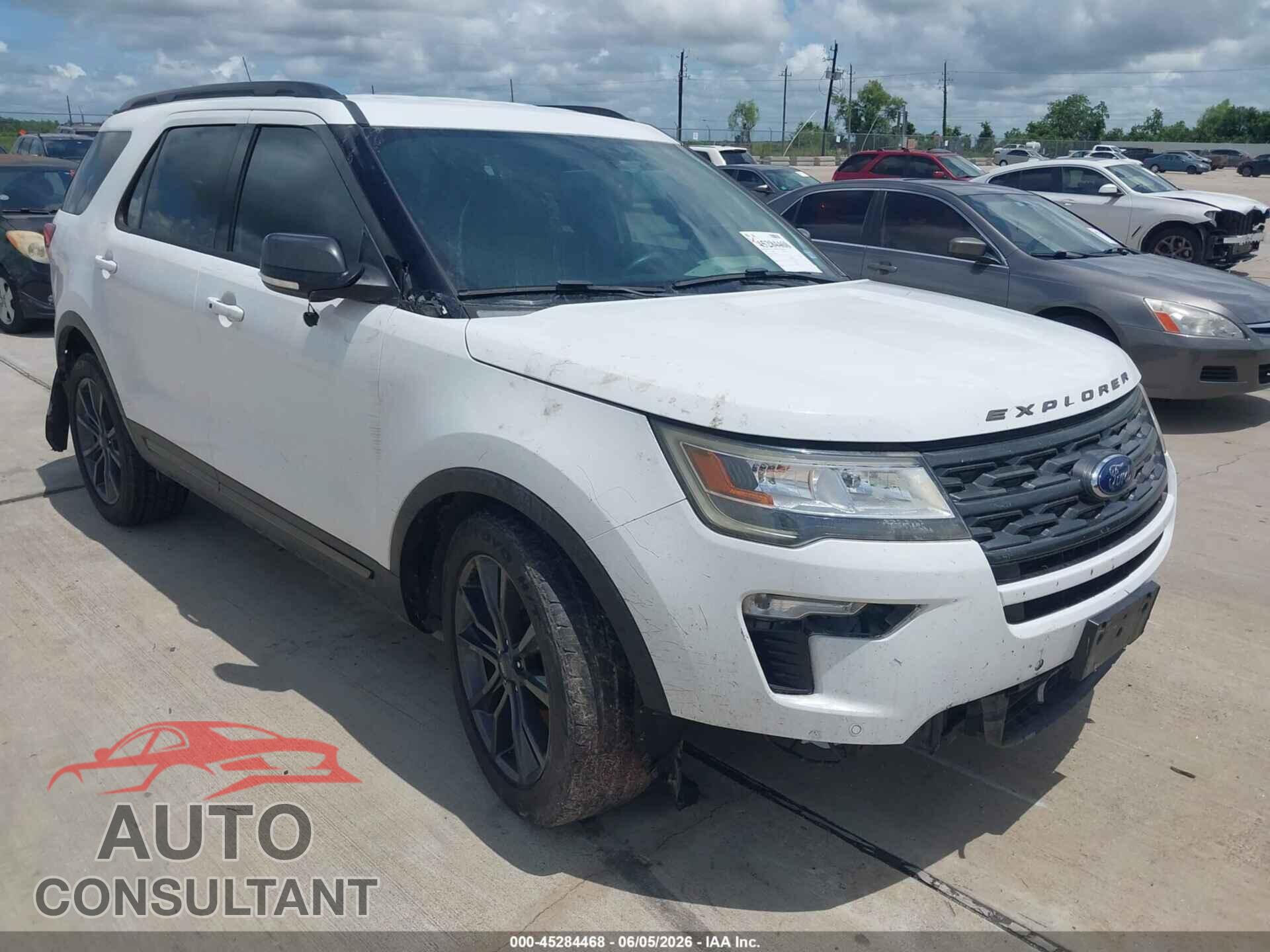 FORD EXPLORER 2018 - 1FM5K7D8XJGB30087