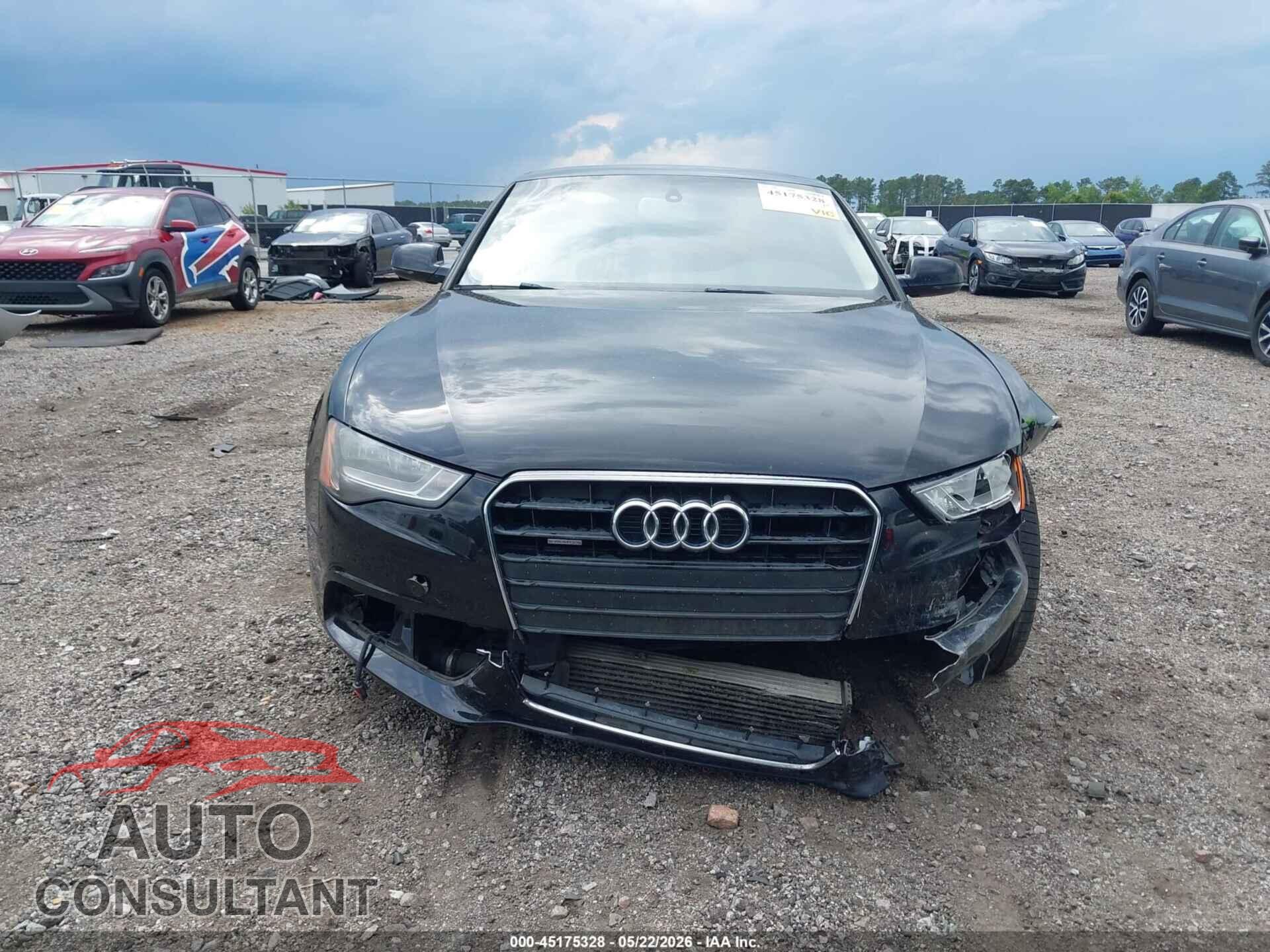 AUDI A5 2013 - WAUCFAFR1DA037417