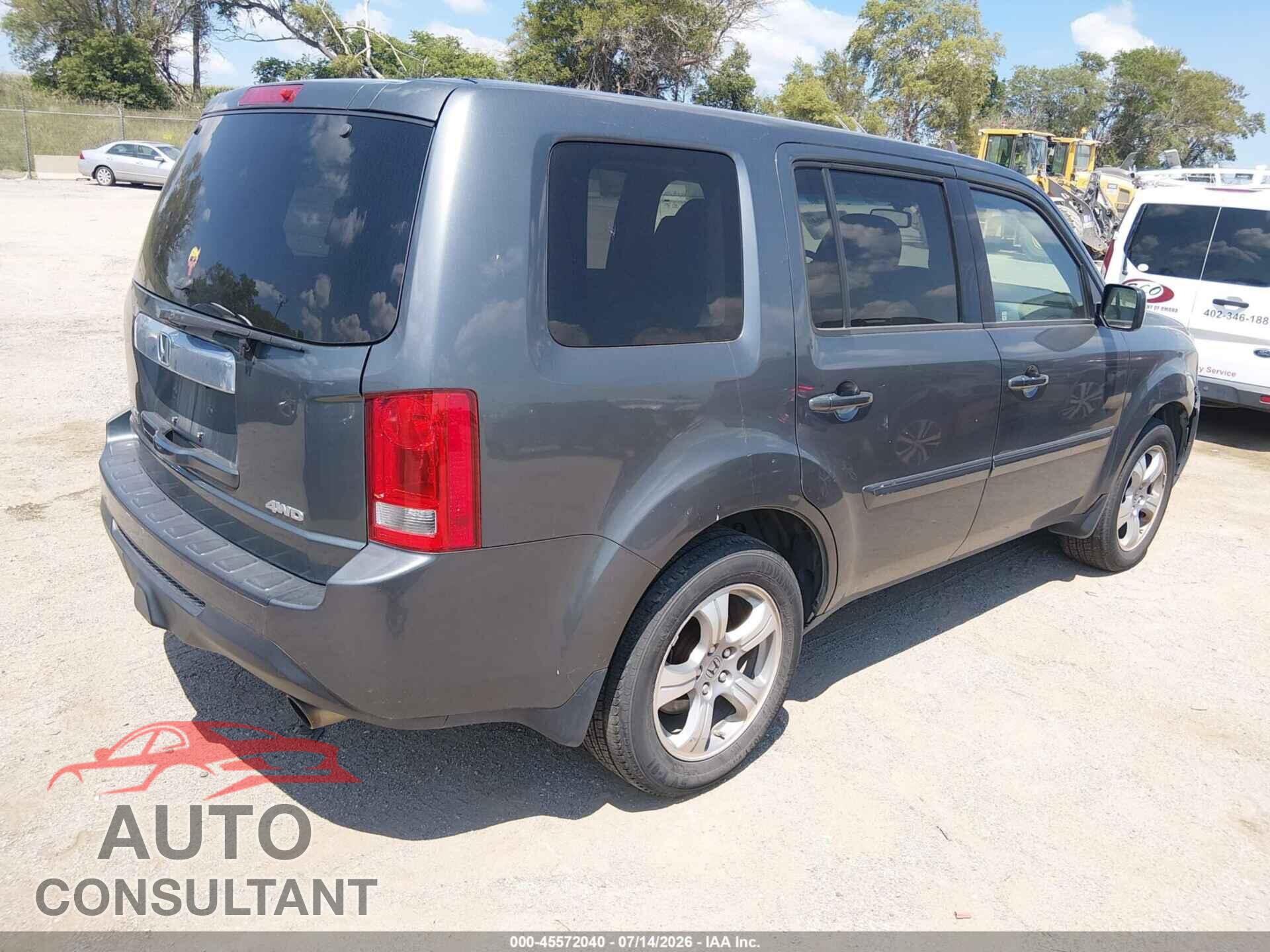 HONDA PILOT 2013 - 5FNYF4H56DB051096