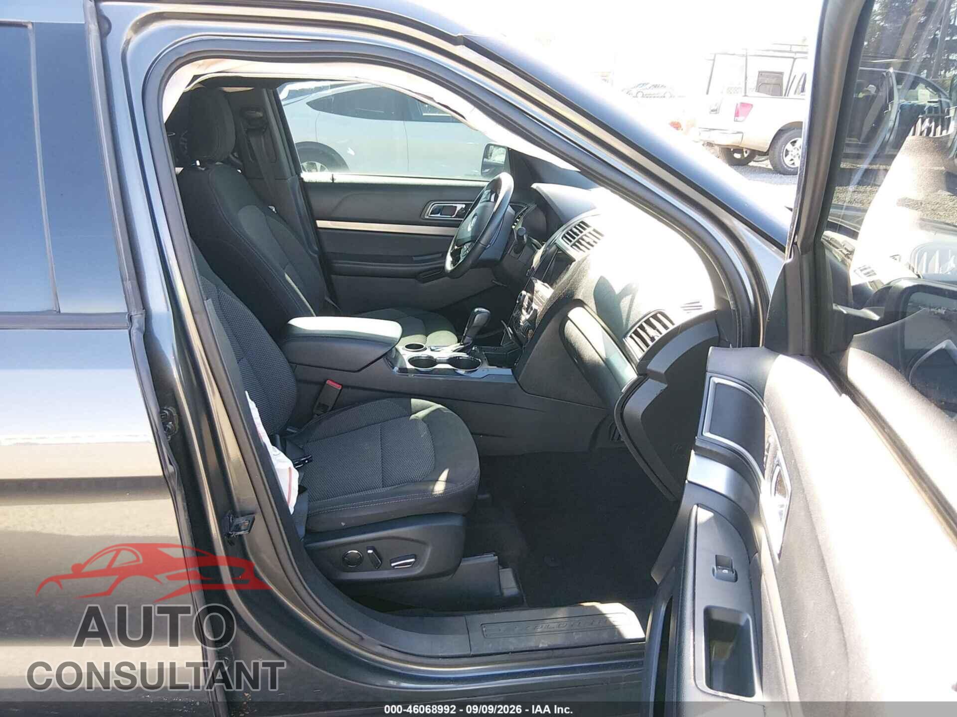 FORD EXPLORER 2018 - 1FM5K7D88JGB90269
