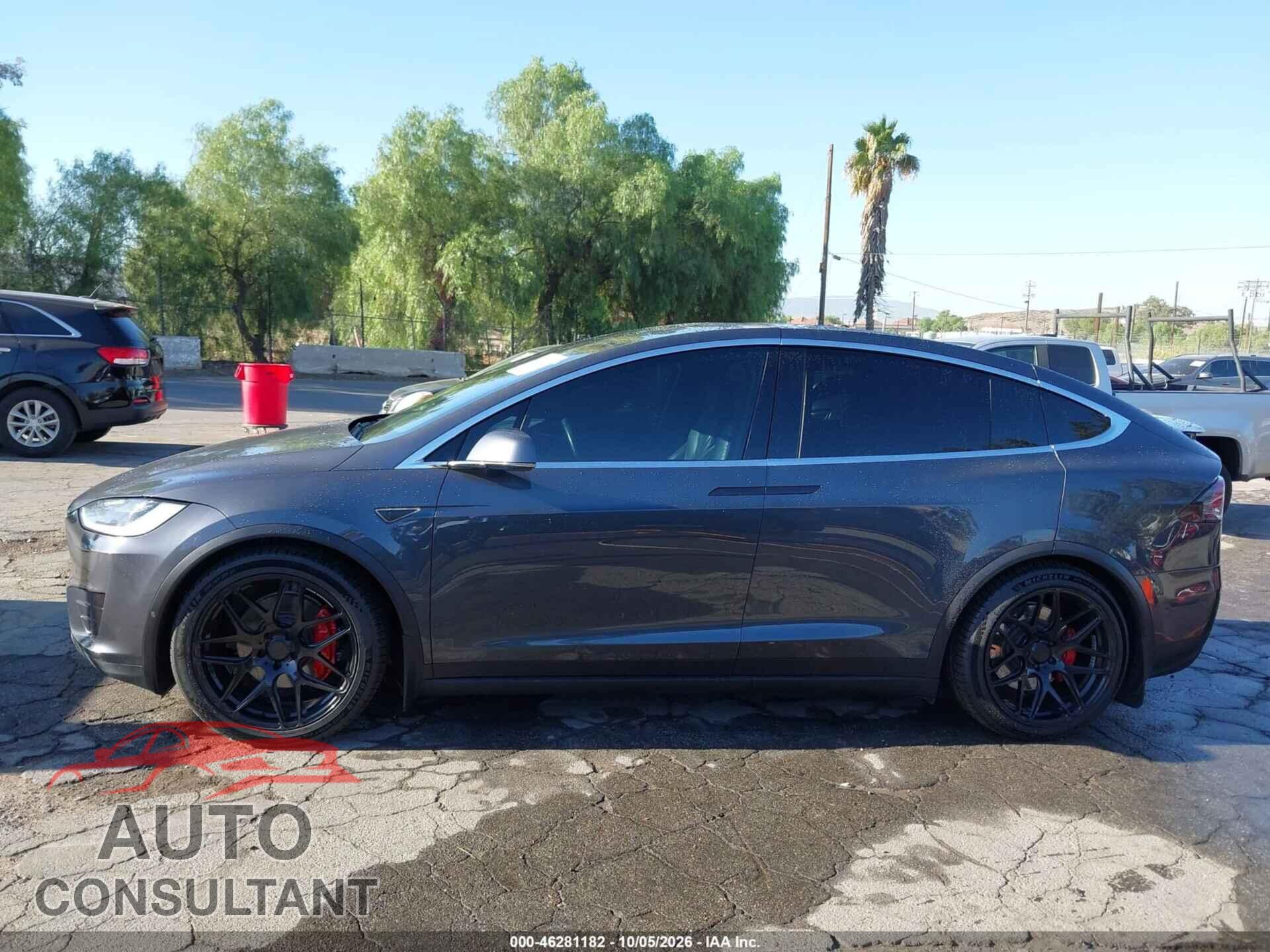 TESLA MODEL X 2016 - 5YJXCBE24GF007881
