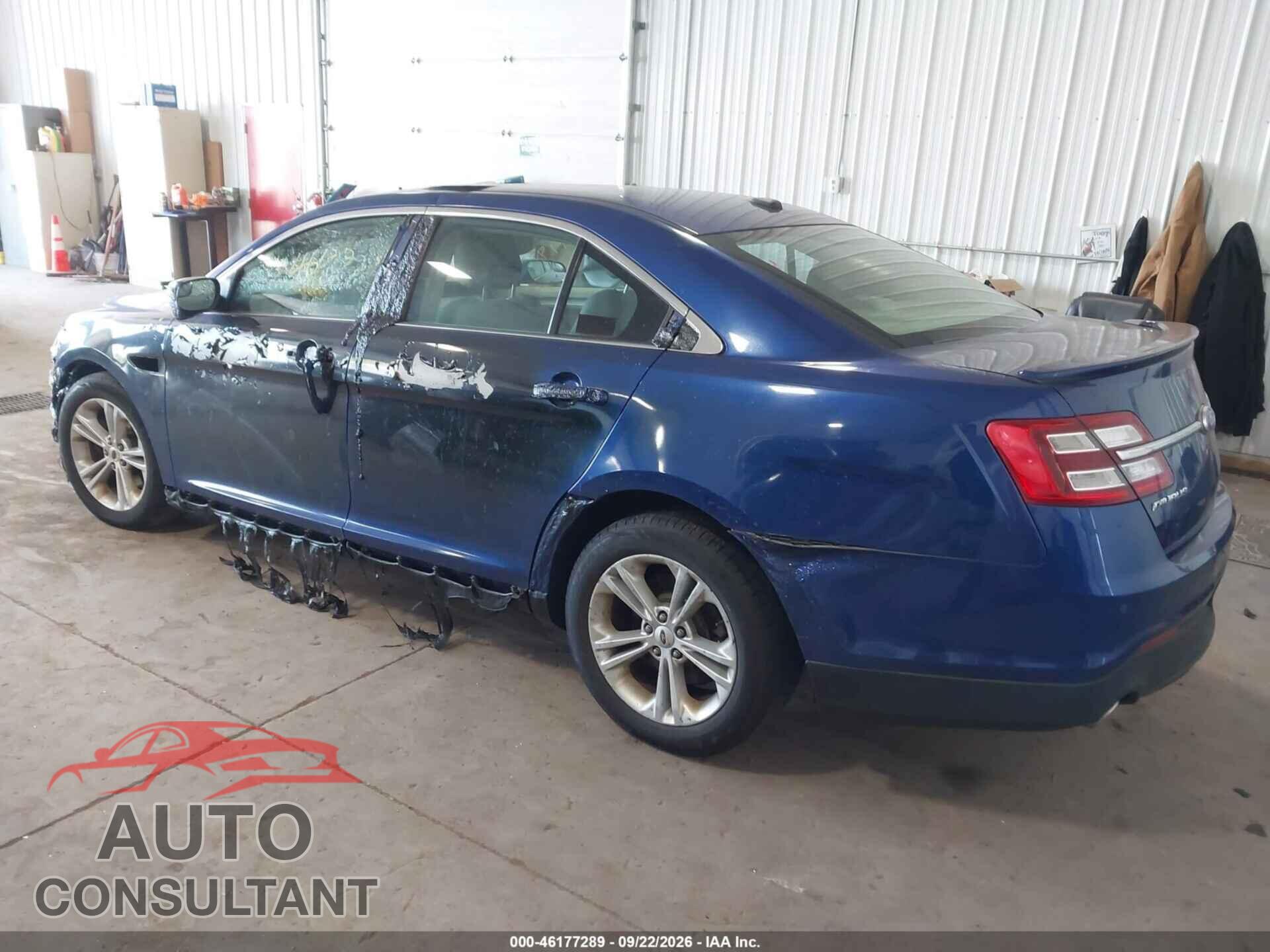 FORD TAURUS 2013 - 1FAHP2E82DG102797