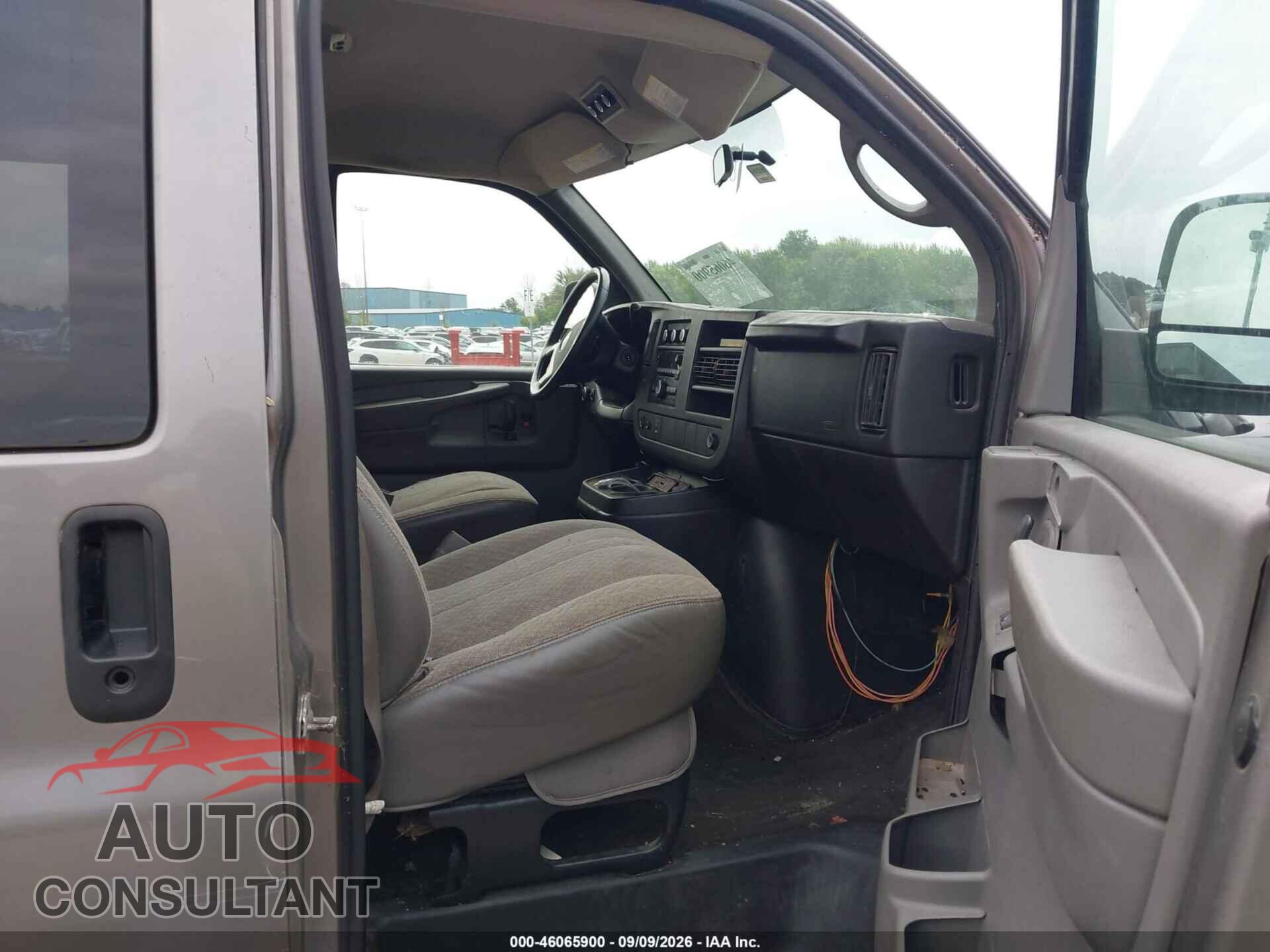 CHEVROLET EXPRESS 2500 2009 - 1GAGG25K791102735