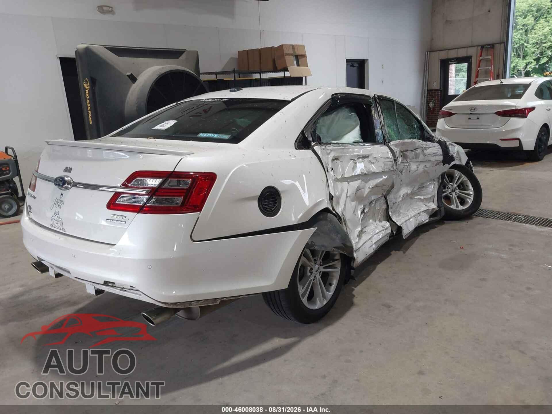 FORD TAURUS 2015 - 1FAHP2E80FG176304