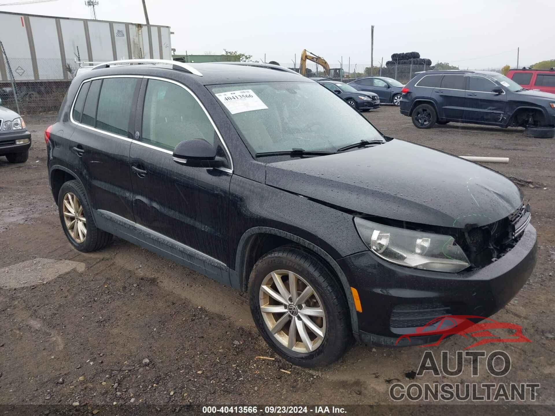 VOLKSWAGEN TIGUAN 2017 - WVGSV7AXXHK025868