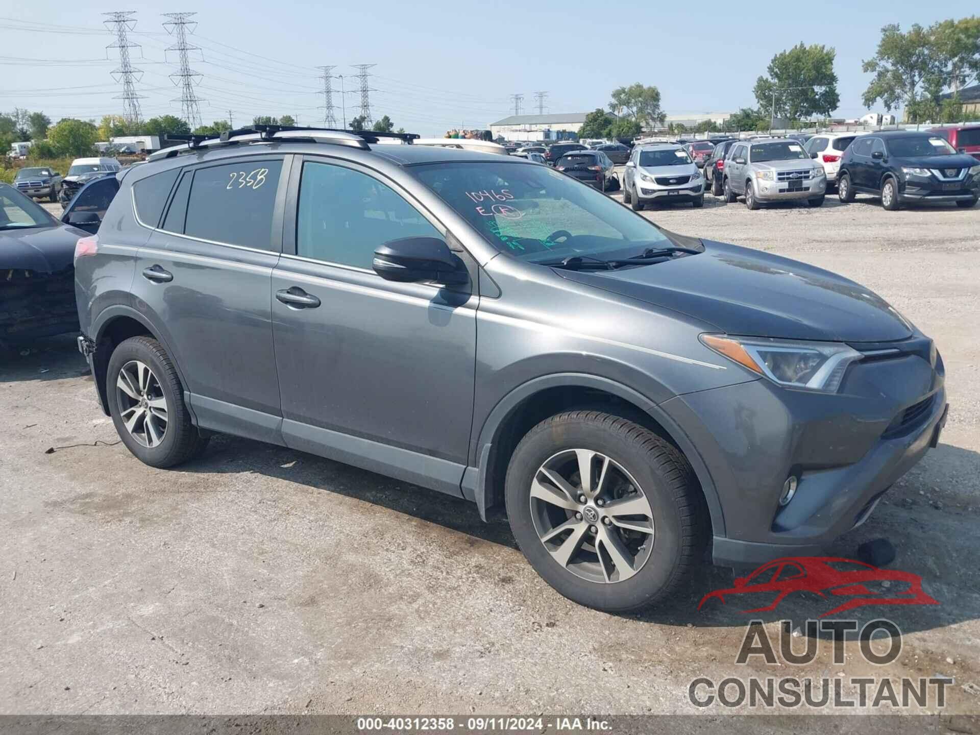 TOYOTA RAV4 2018 - 2T3RFREV8JW772645