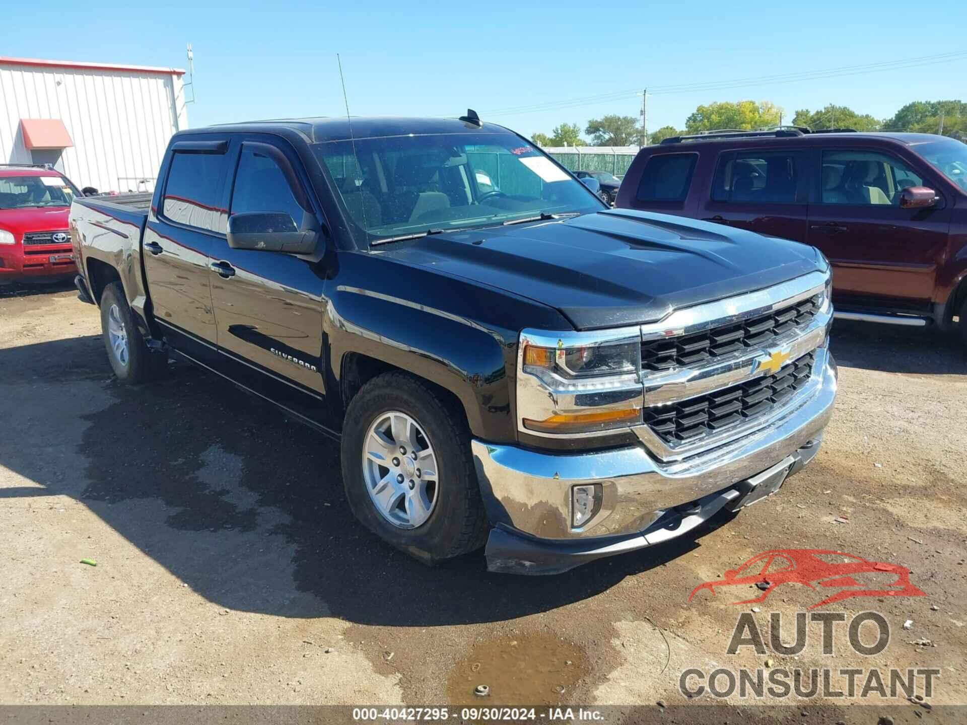CHEVROLET SILVERADO 1500 2018 - 3GCUKREC2JG308187