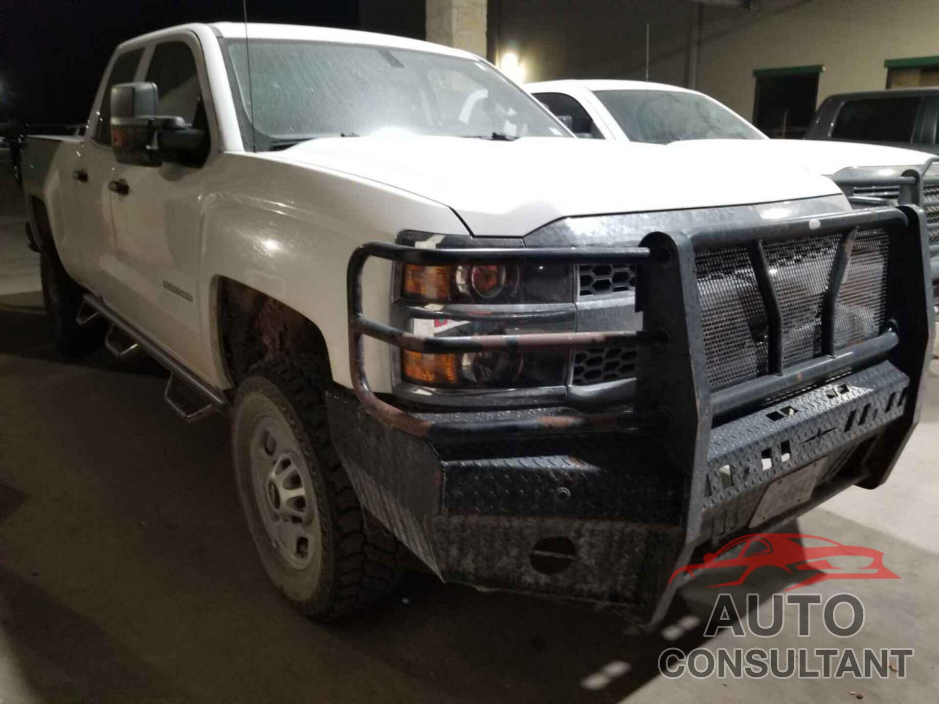 CHEVROLET SILVERADO 2019 - 2GC2KREG6K1115755