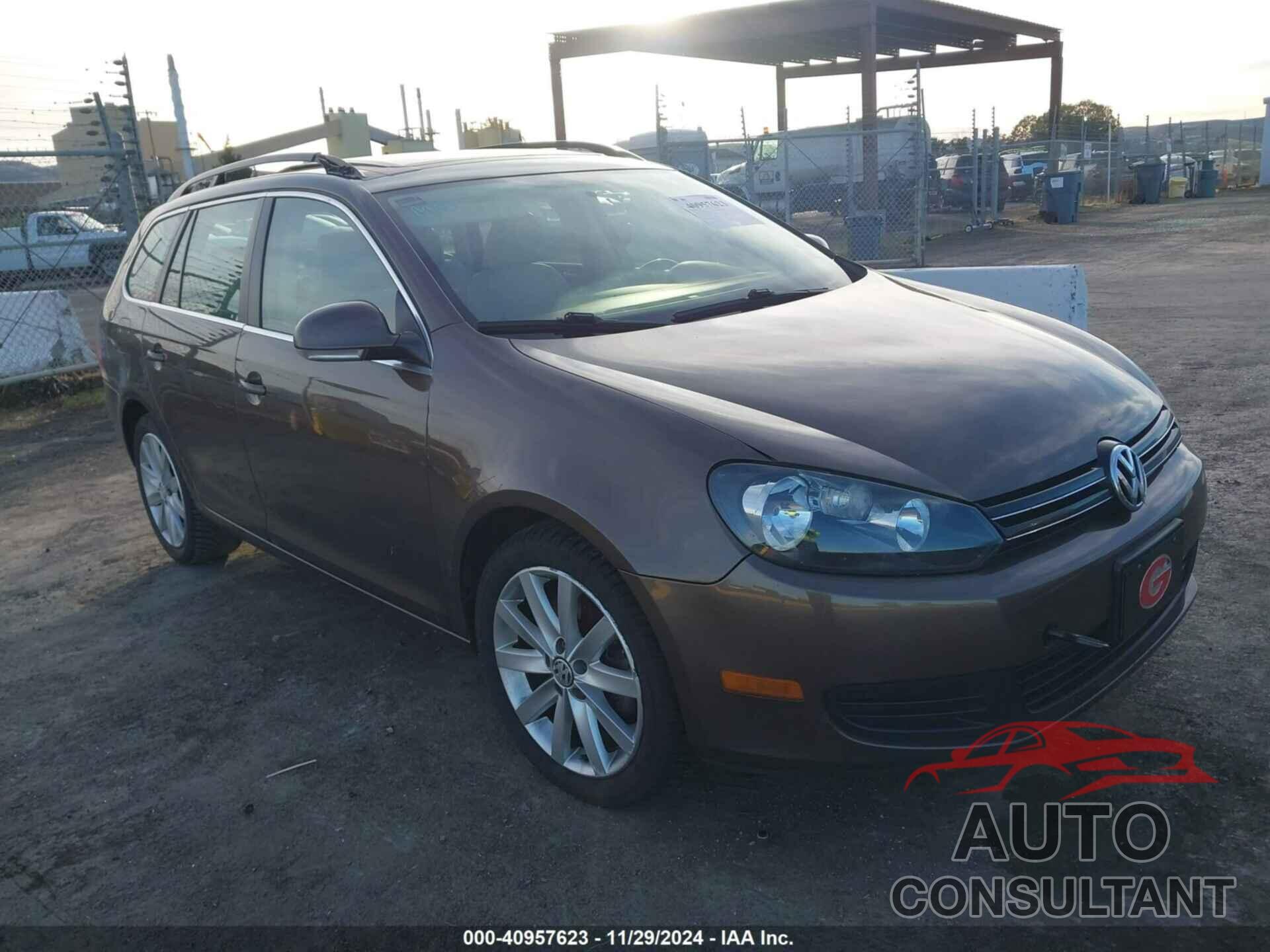 VOLKSWAGEN JETTA SPORTWAGEN 2011 - 3VWPL7AJ1BM626207