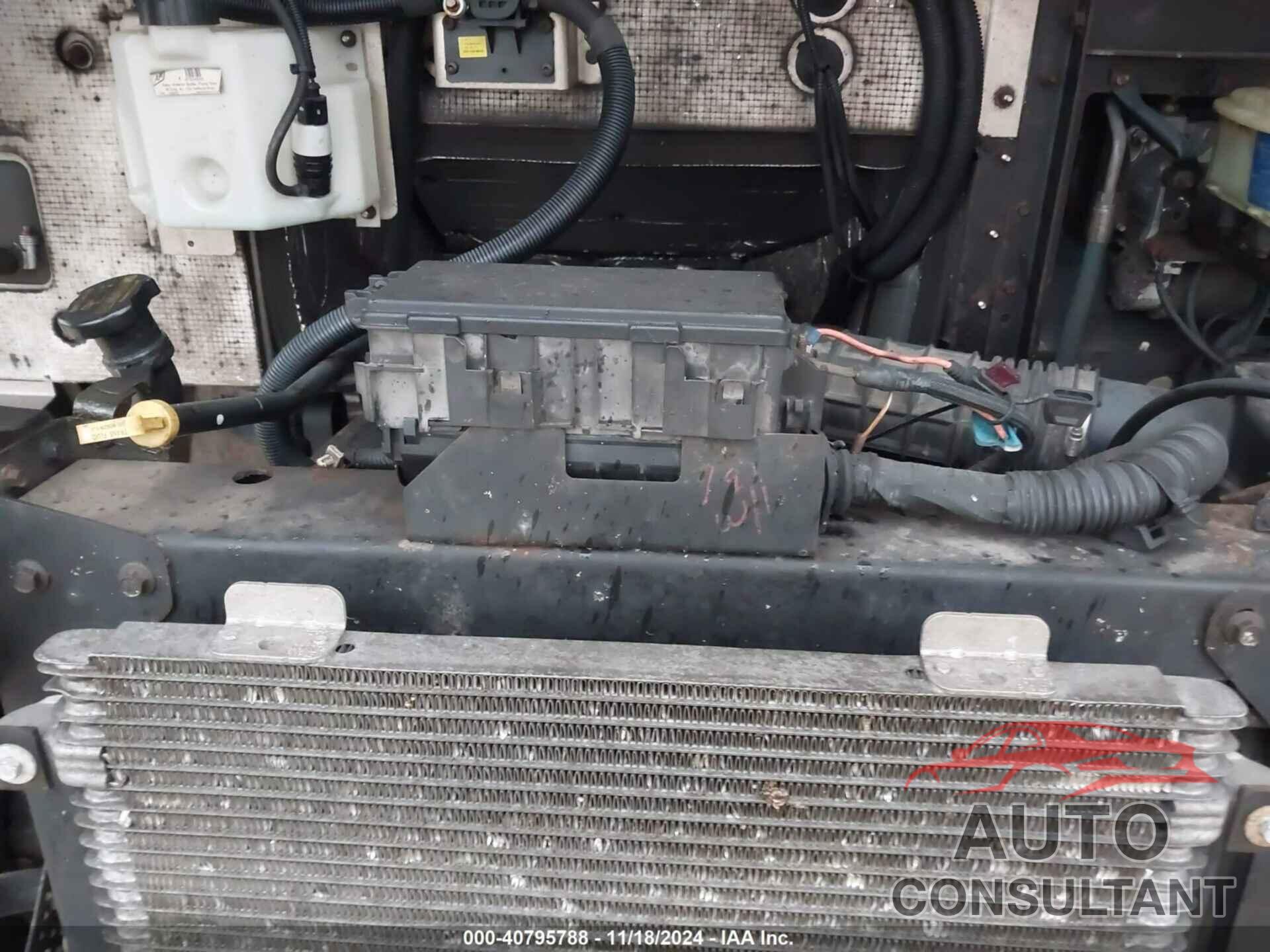 FORD F-59 COMMERCIAL STRIPPED 2017 - 1F66F5KY3H0A14773