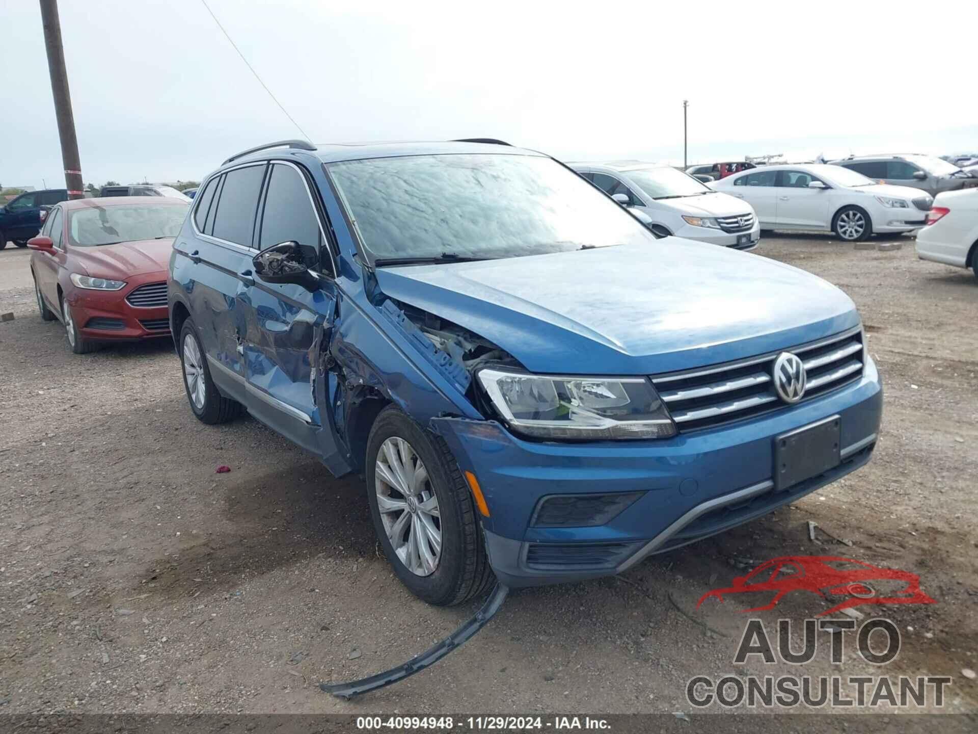 VOLKSWAGEN TIGUAN 2018 - 3VV3B7AX1JM176938