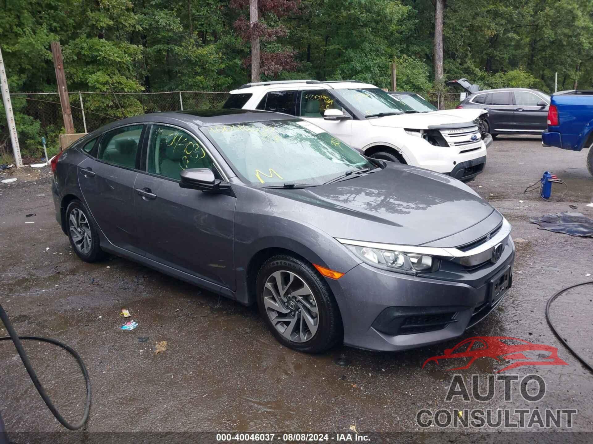 HONDA CIVIC 2018 - 2HGFC2F77JH600014