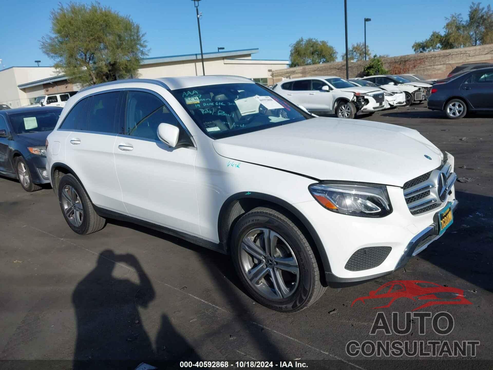 MERCEDES-BENZ GLC 300 2019 - WDC0G4JBXKV170756