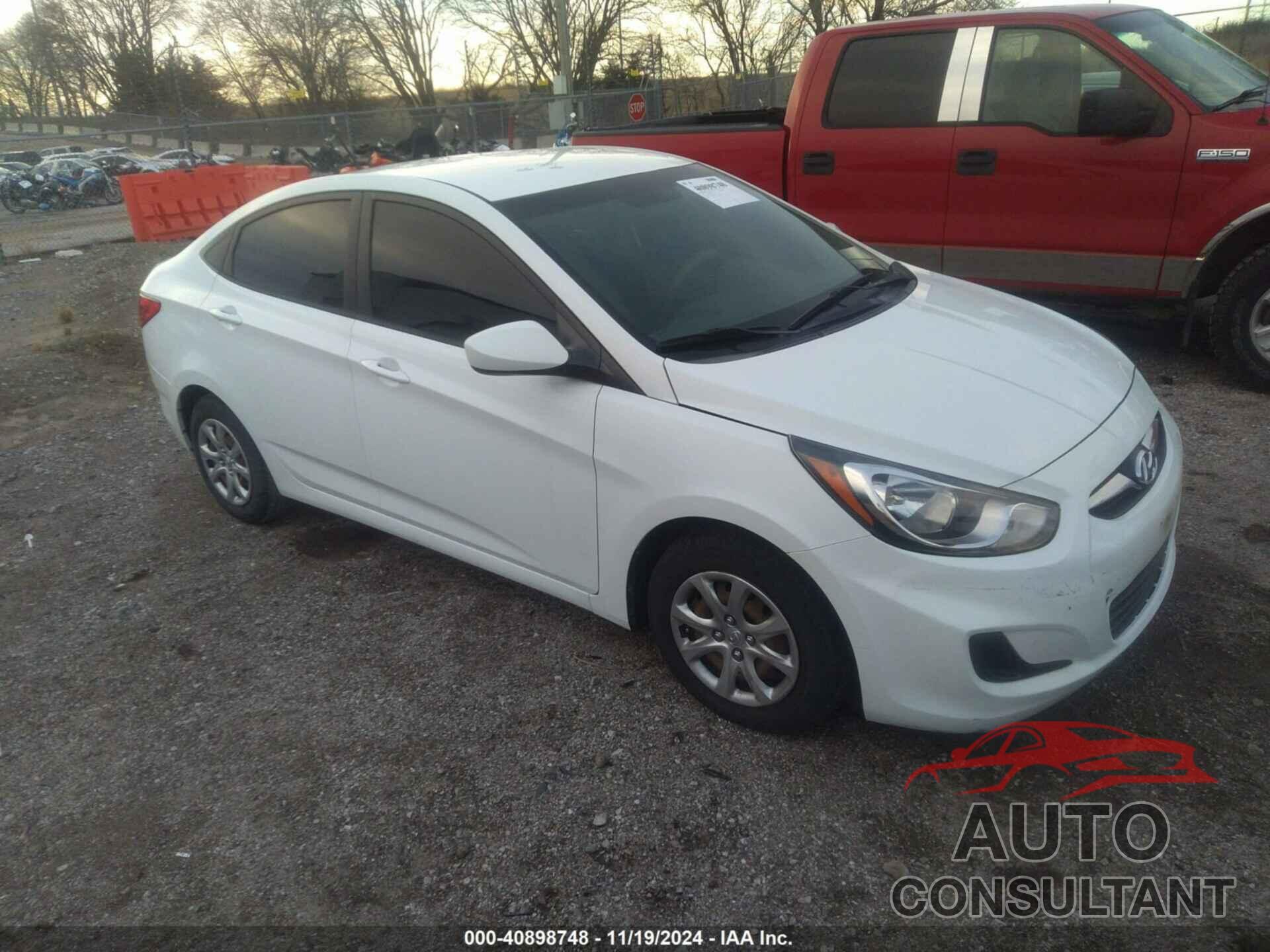 HYUNDAI ACCENT 2013 - KMHCT4AE7DU421469