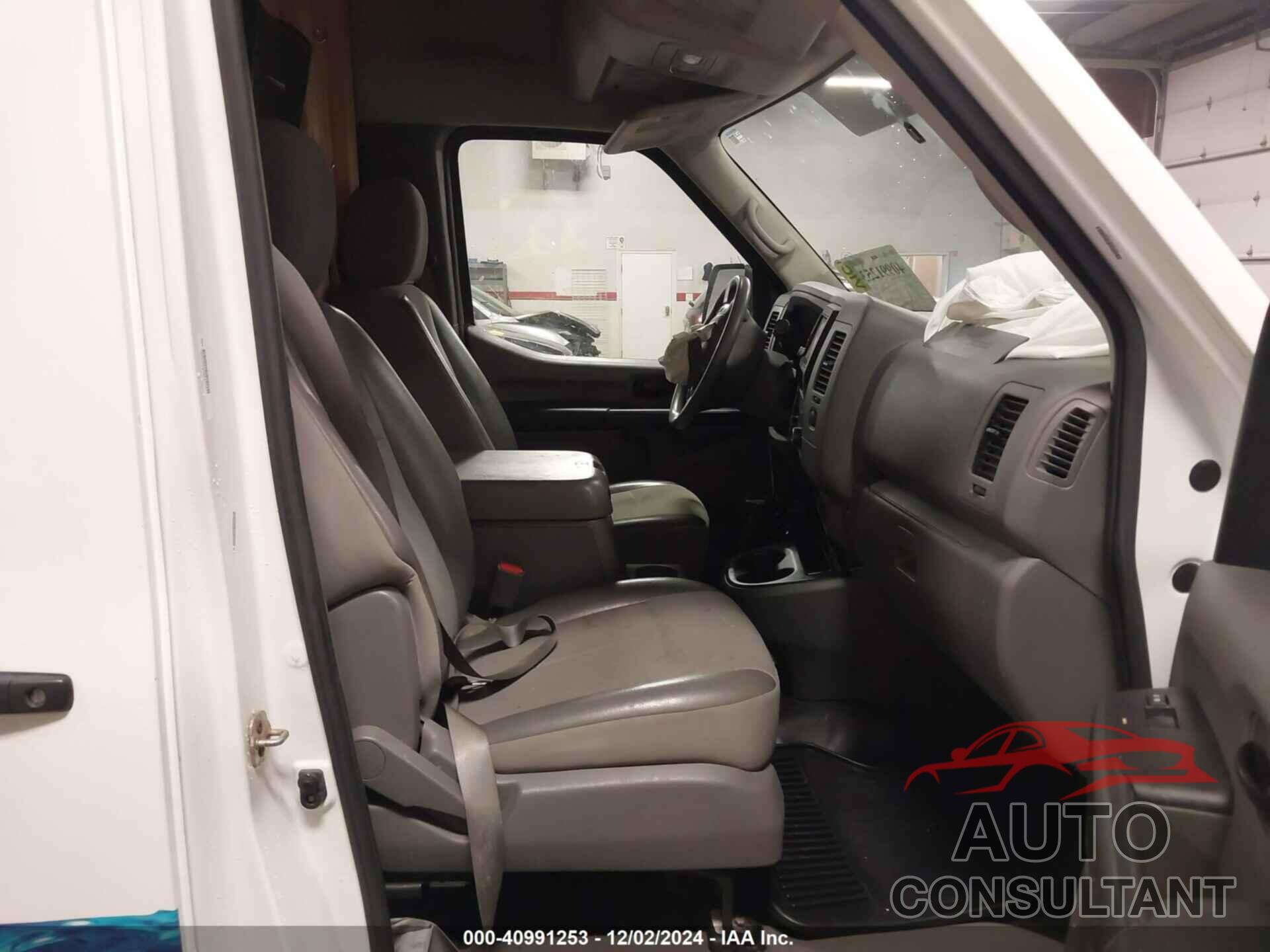 NISSAN NV CARGO NV3500 HD 2020 - 1N6AF0LY7LN811870