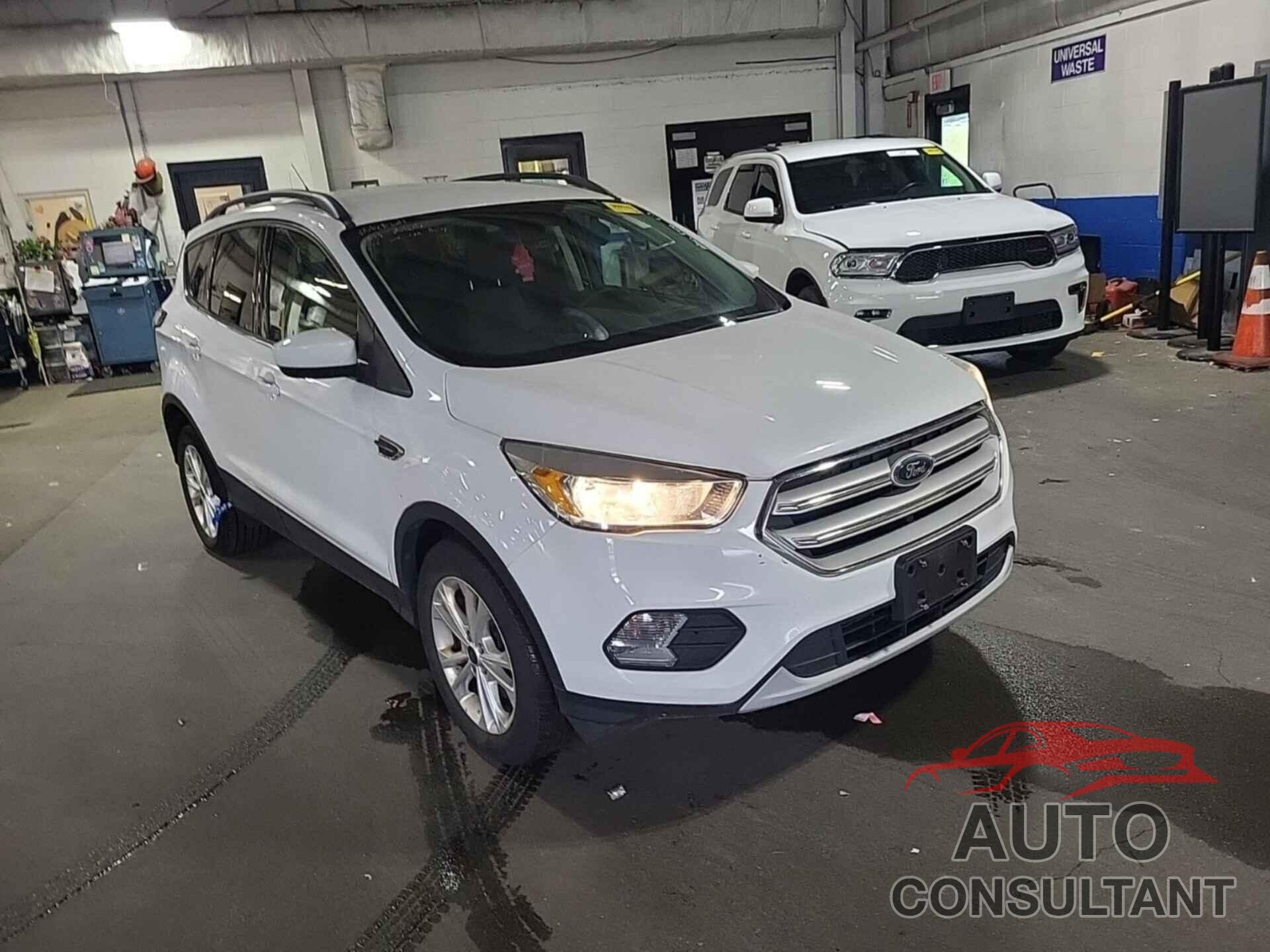 FORD ESCAPE 2018 - 1FMCU9GDXJUA75857