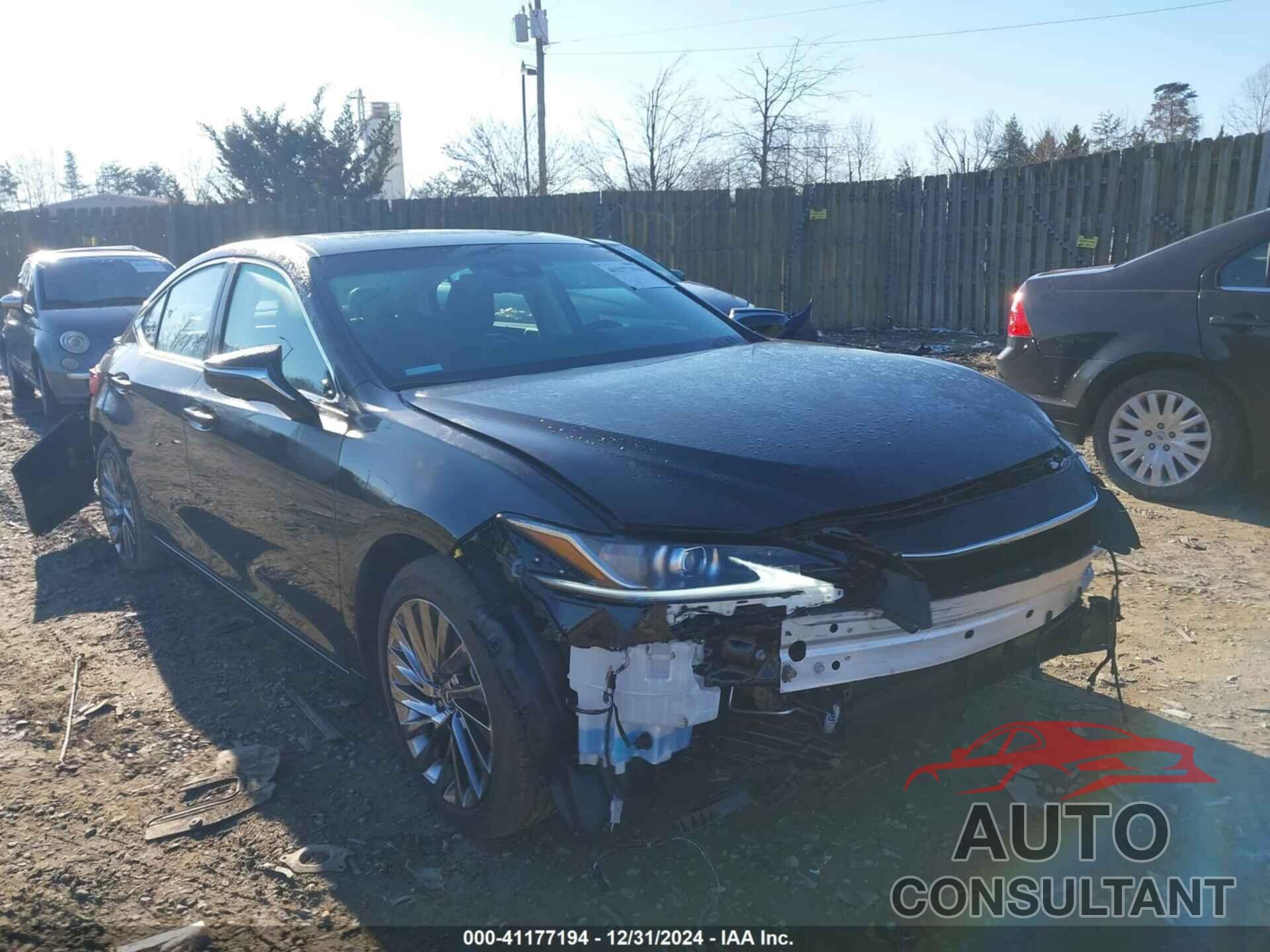 LEXUS ES 300H 2024 - 58AEA1C12RU045433
