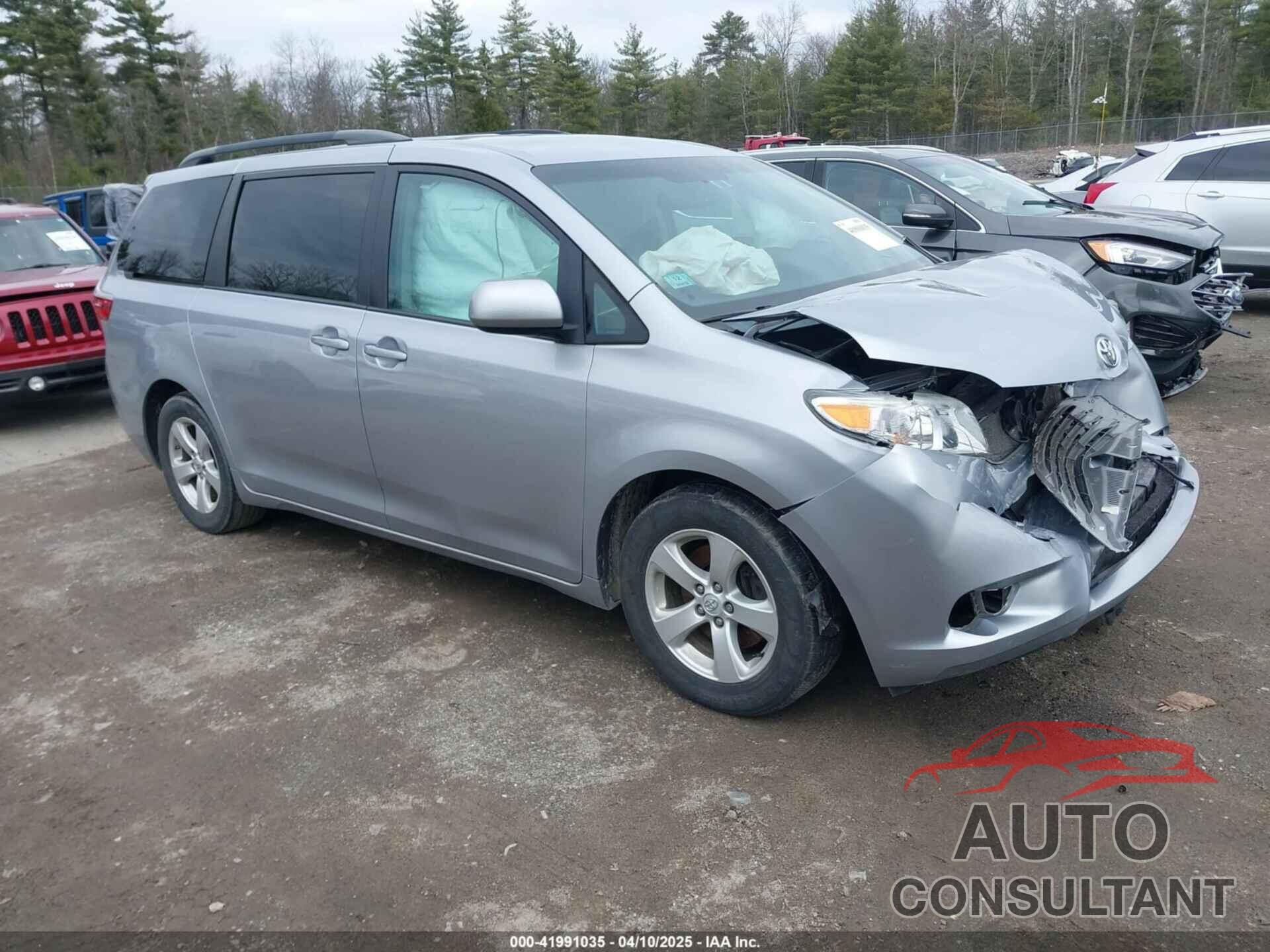 TOYOTA SIENNA 2015 - 5TDKK3DC1FS551231