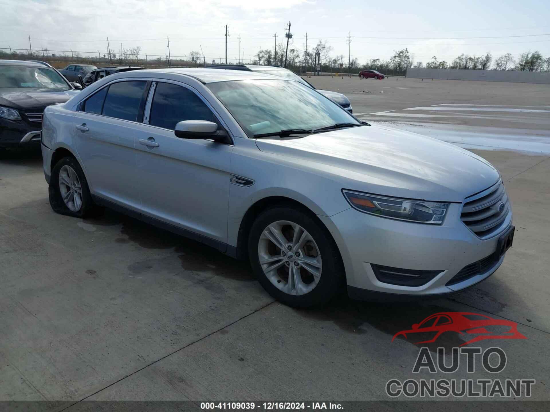 FORD TAURUS 2017 - 1FAHP2E88HG118637