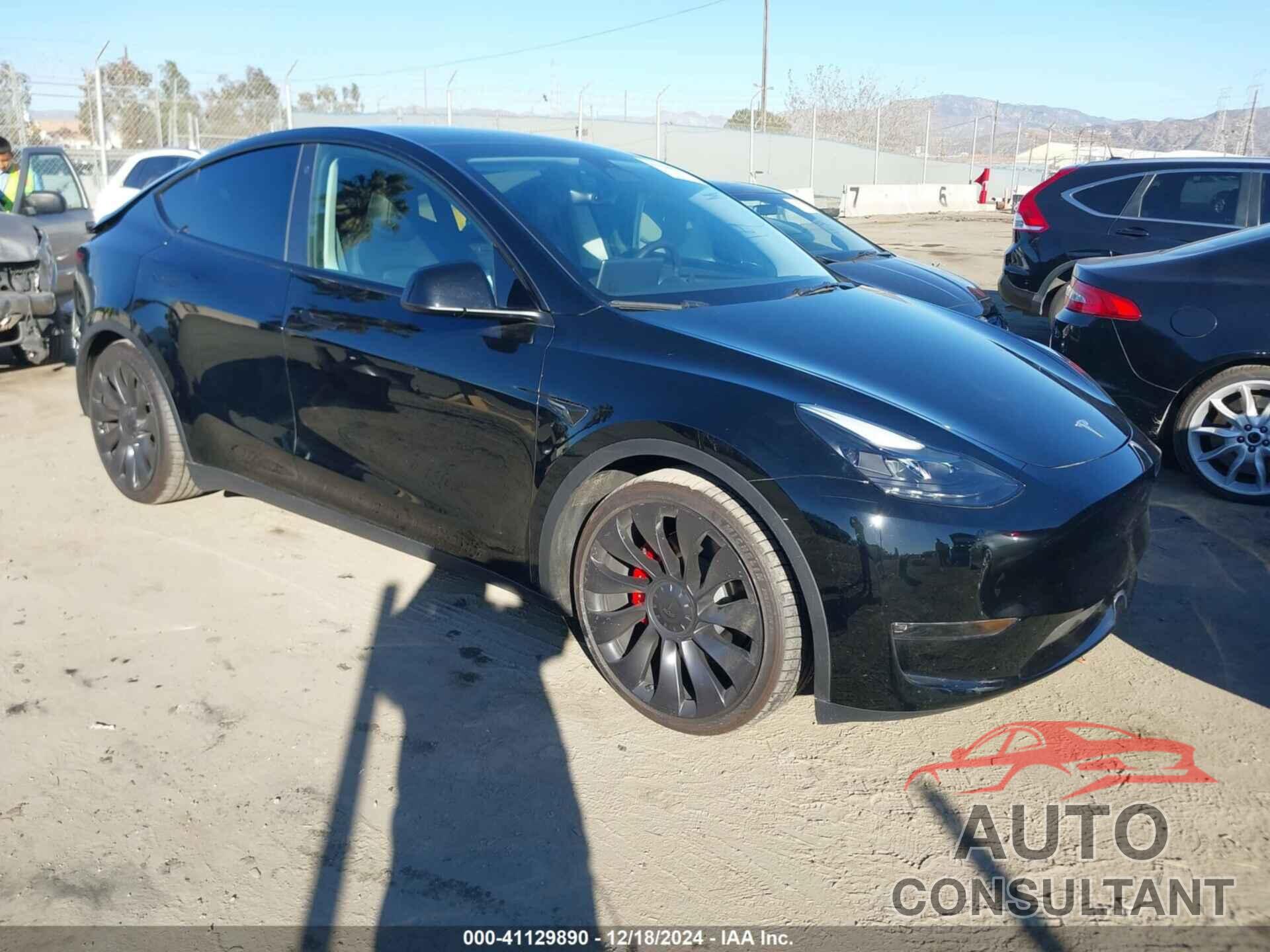 TESLA MODEL Y 2023 - 7SAYGDEF9PF761255