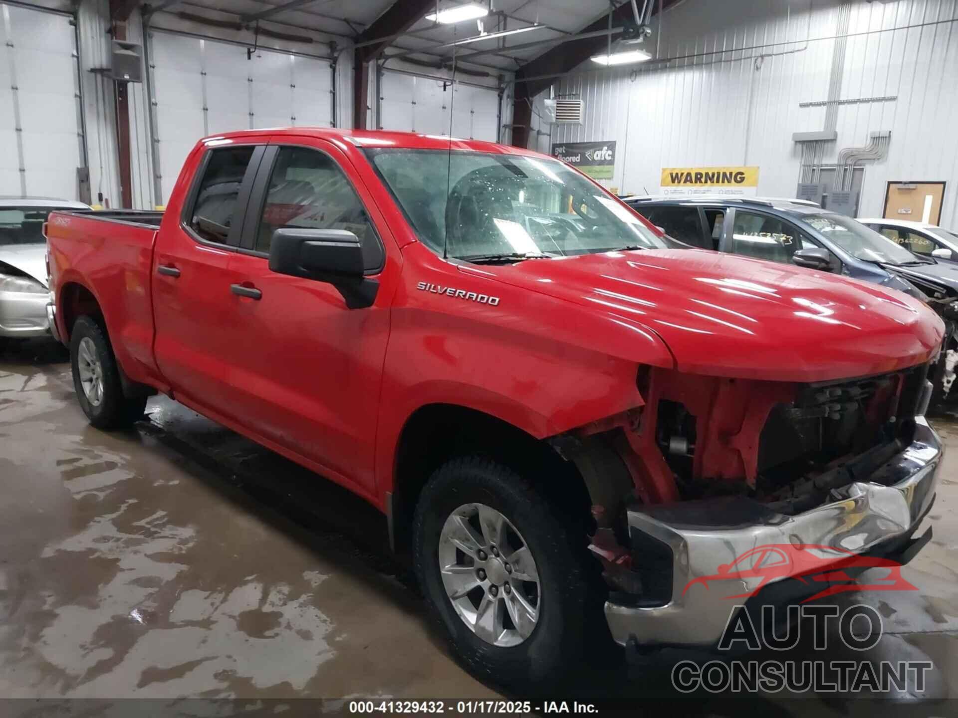 CHEVROLET SILVERADO 1500 2019 - 1GCRYAEH9KZ299622