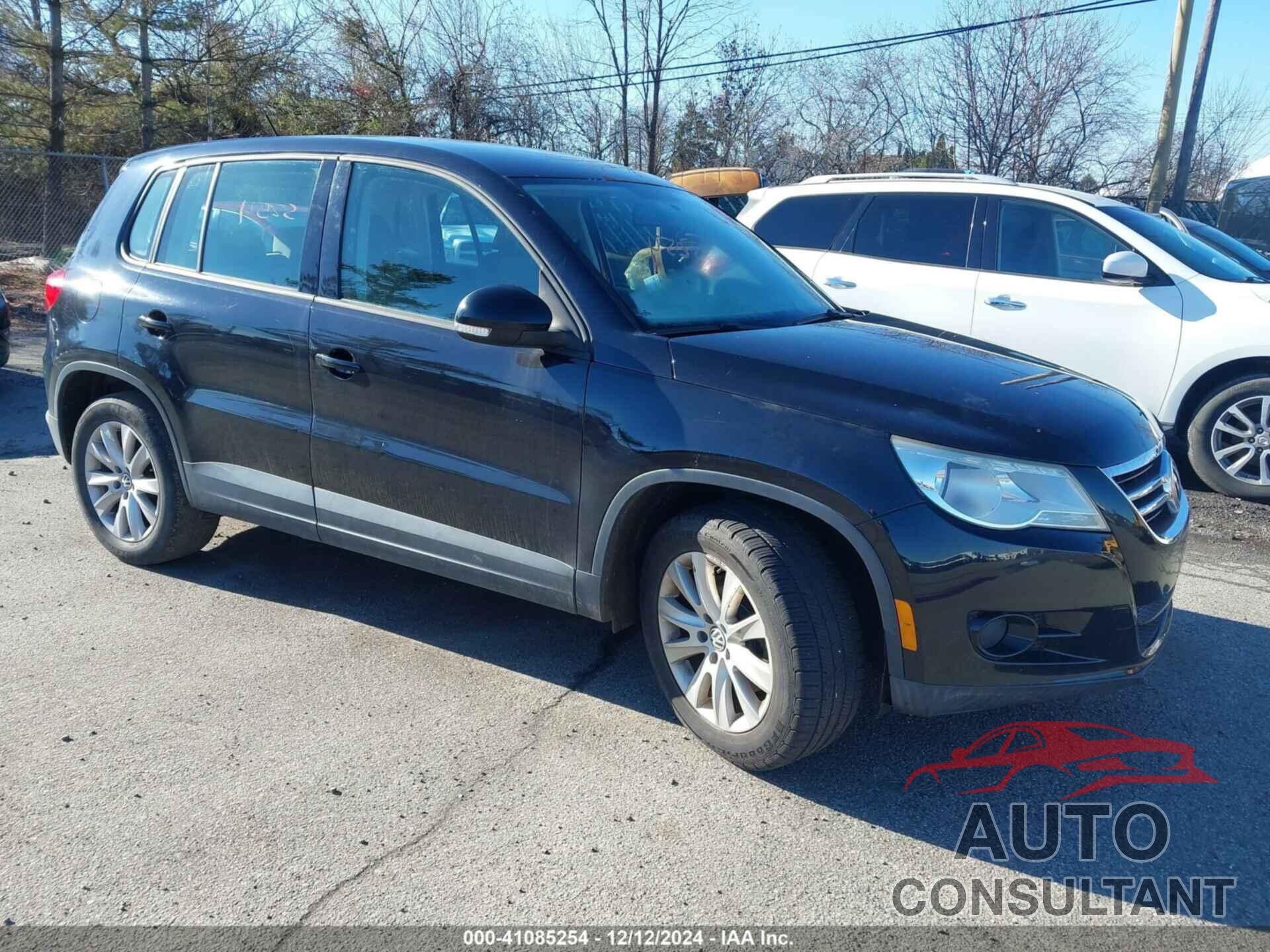 VOLKSWAGEN TIGUAN 2010 - WVGBV7AX3AW524512