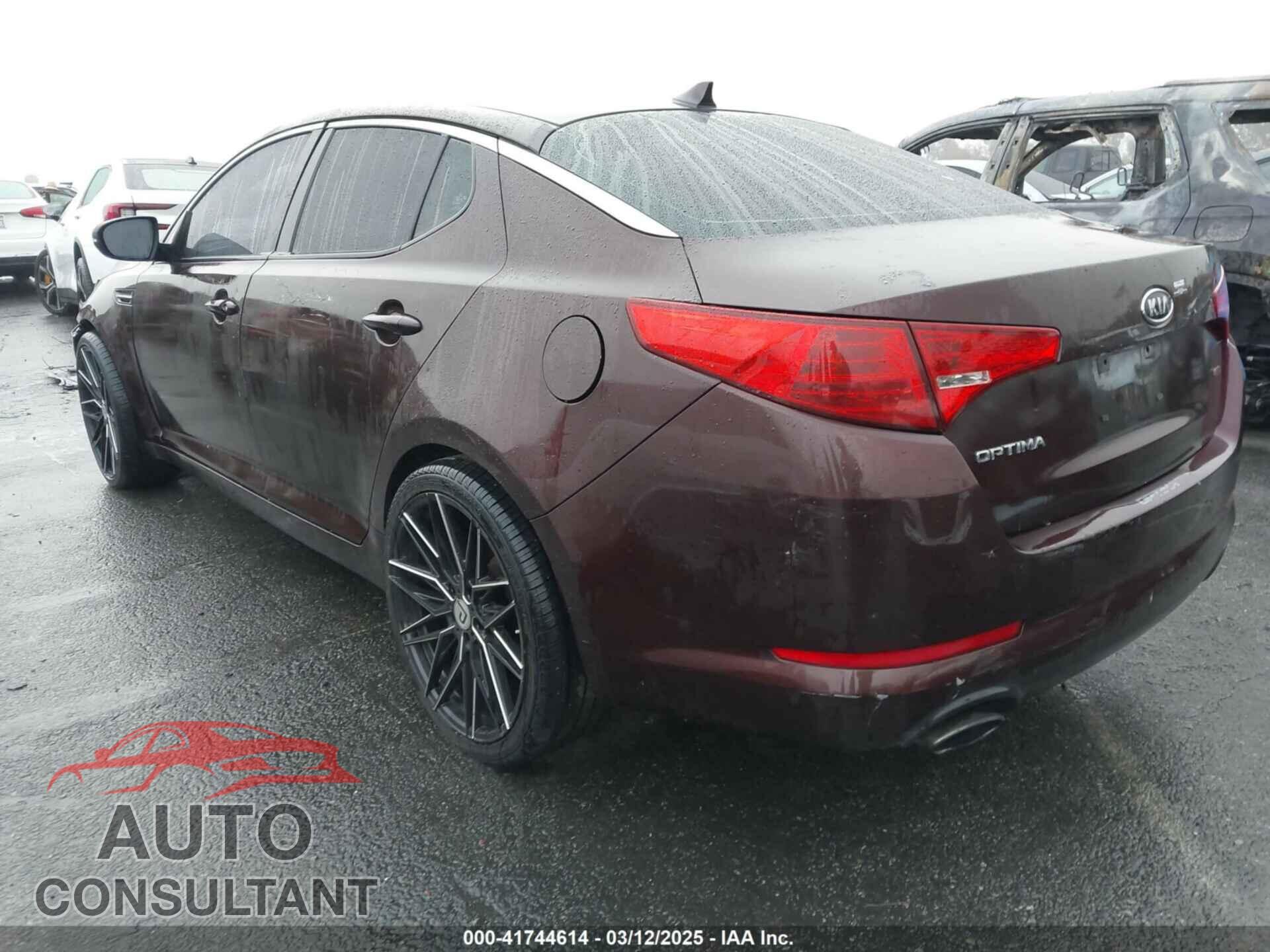 KIA OPTIMA 2011 - KNAGM4A73B5117984