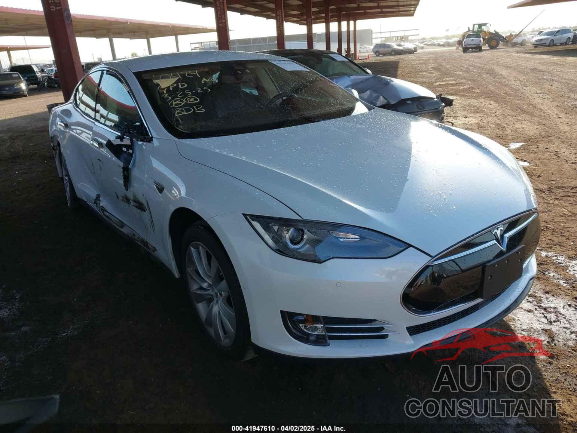 TESLA MODEL S 2014 - 5YJSA1H14EFP63737