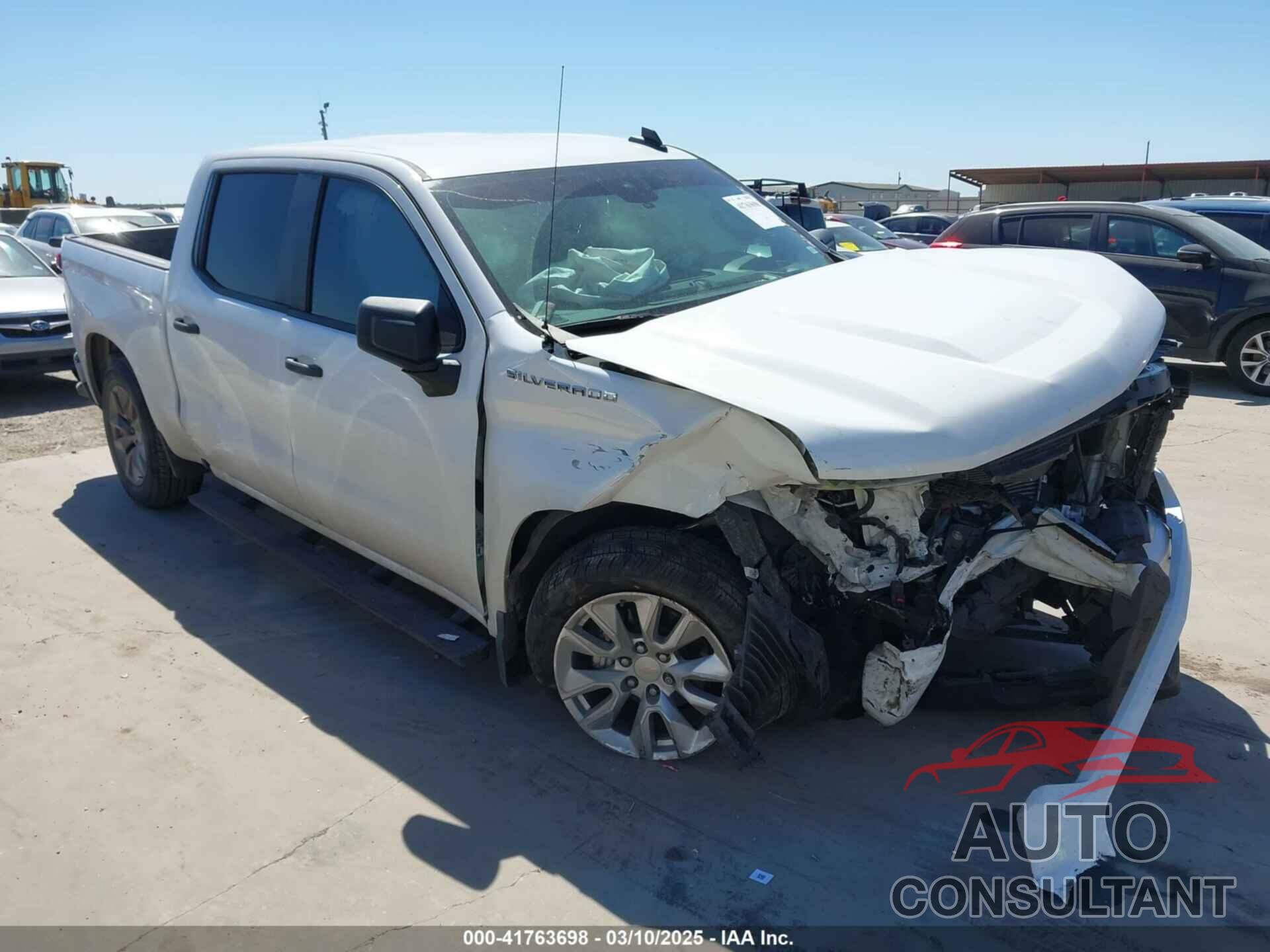 CHEVROLET SILVERADO 1500 2022 - 1GCPABEK2NZ519572