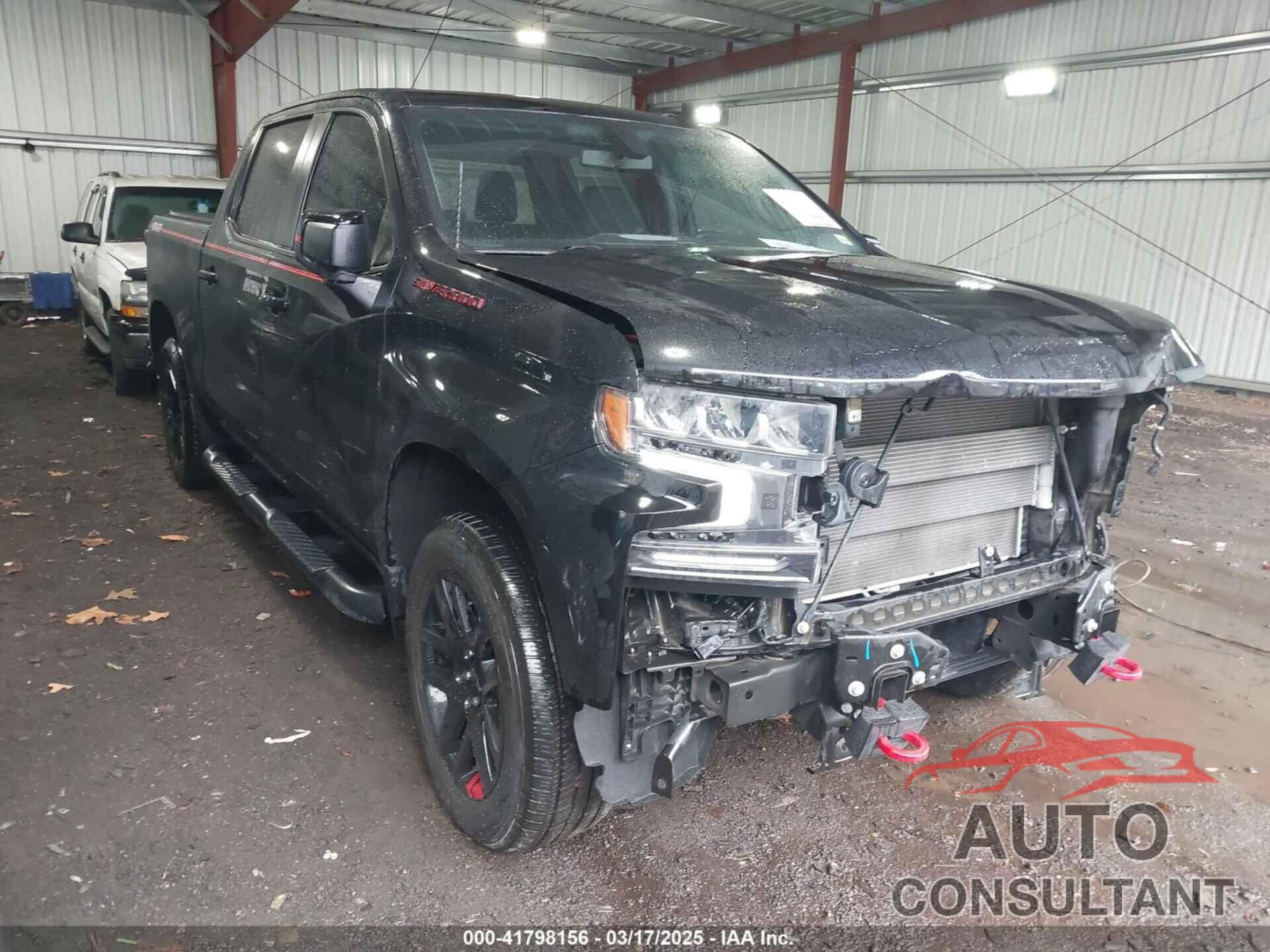 CHEVROLET SILVERADO 1500 2021 - 1GCUYEED7MZ390633