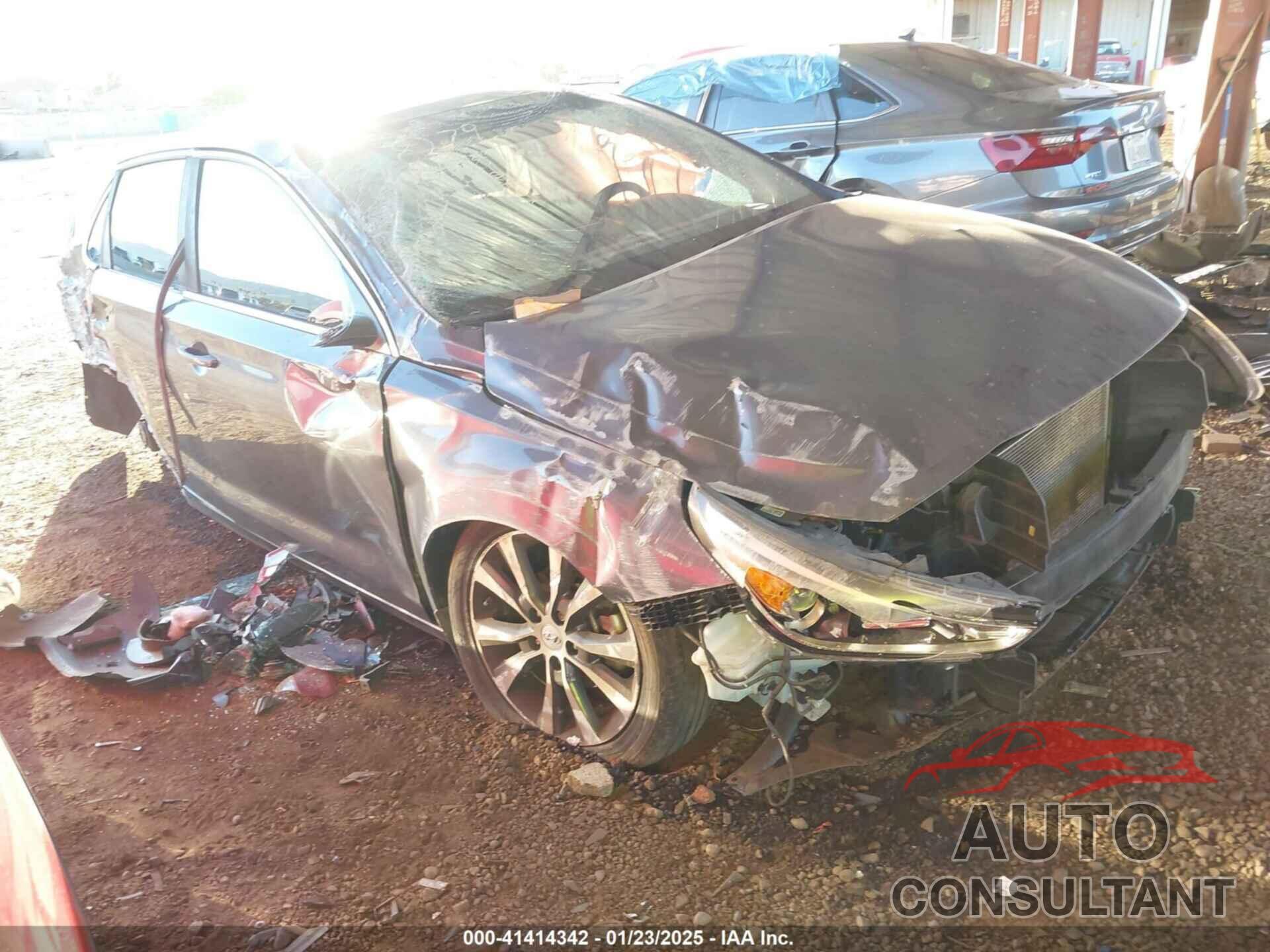 HYUNDAI ELANTRA GT 2018 - KMHH35LE1JU041080