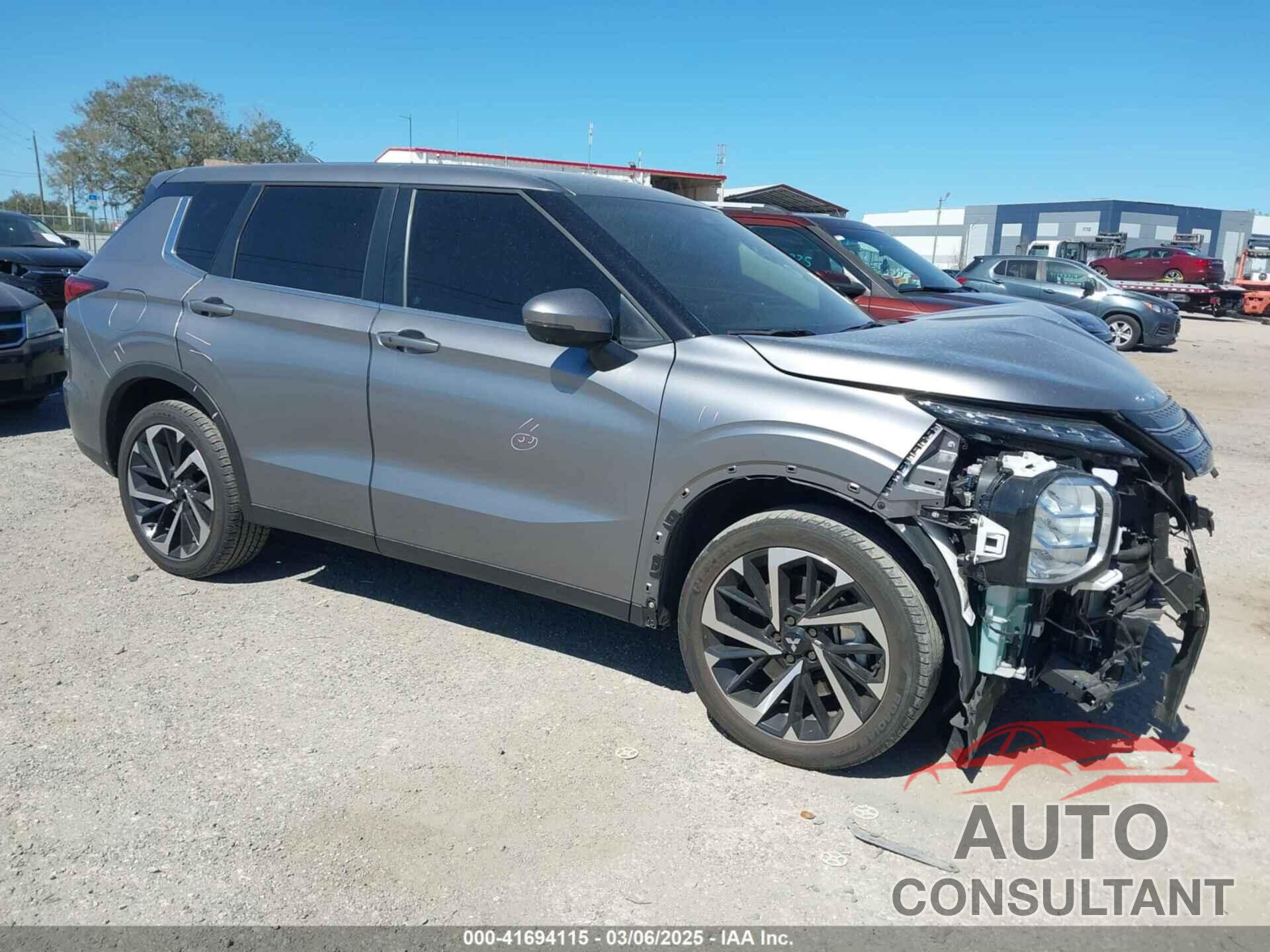MITSUBISHI OUTLANDER 2022 - JA4J3UA8XNZ024021