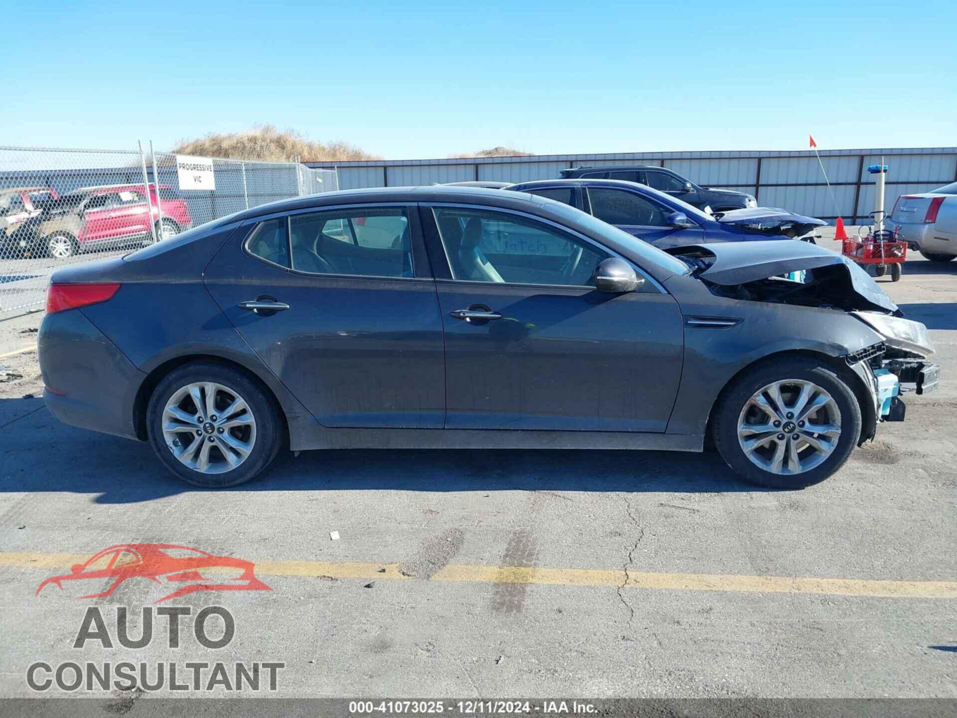 KIA OPTIMA 2011 - KNAGN4A74B5055914