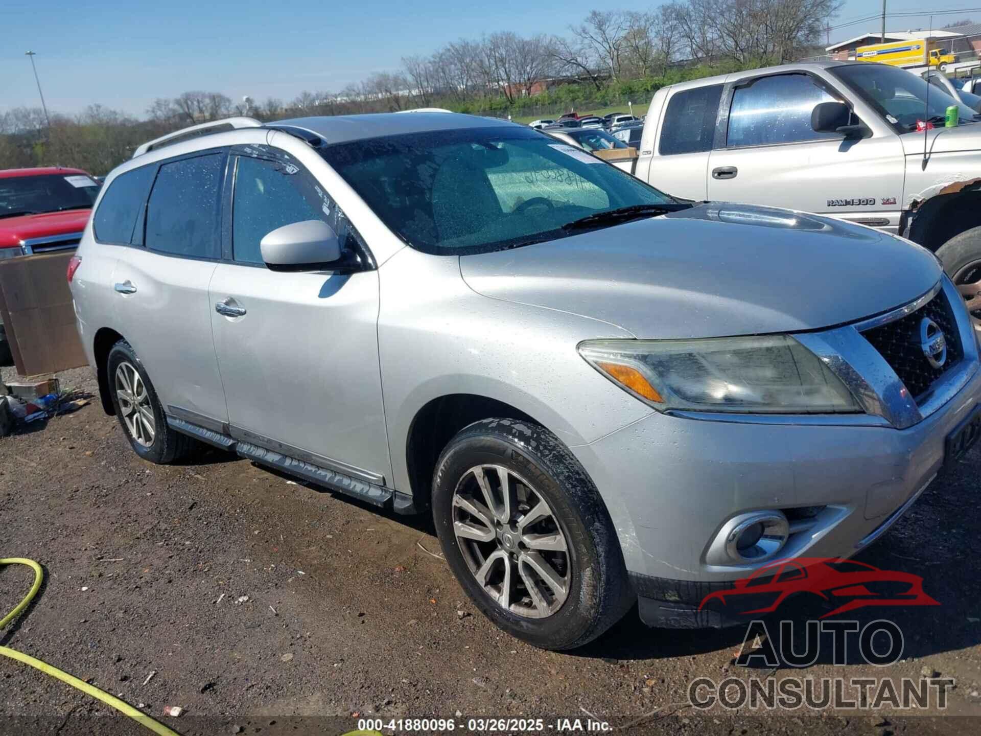 NISSAN PATHFINDER 2013 - 5N1AR2MMXDC659190