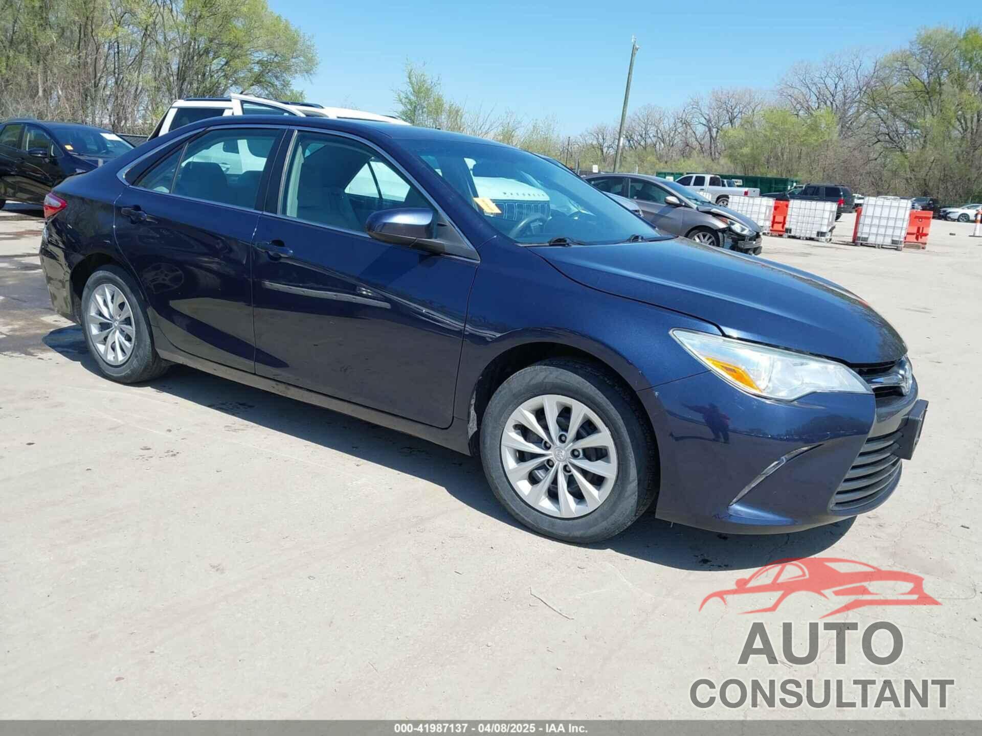 TOYOTA CAMRY 2016 - 4T4BF1FK9GR558584