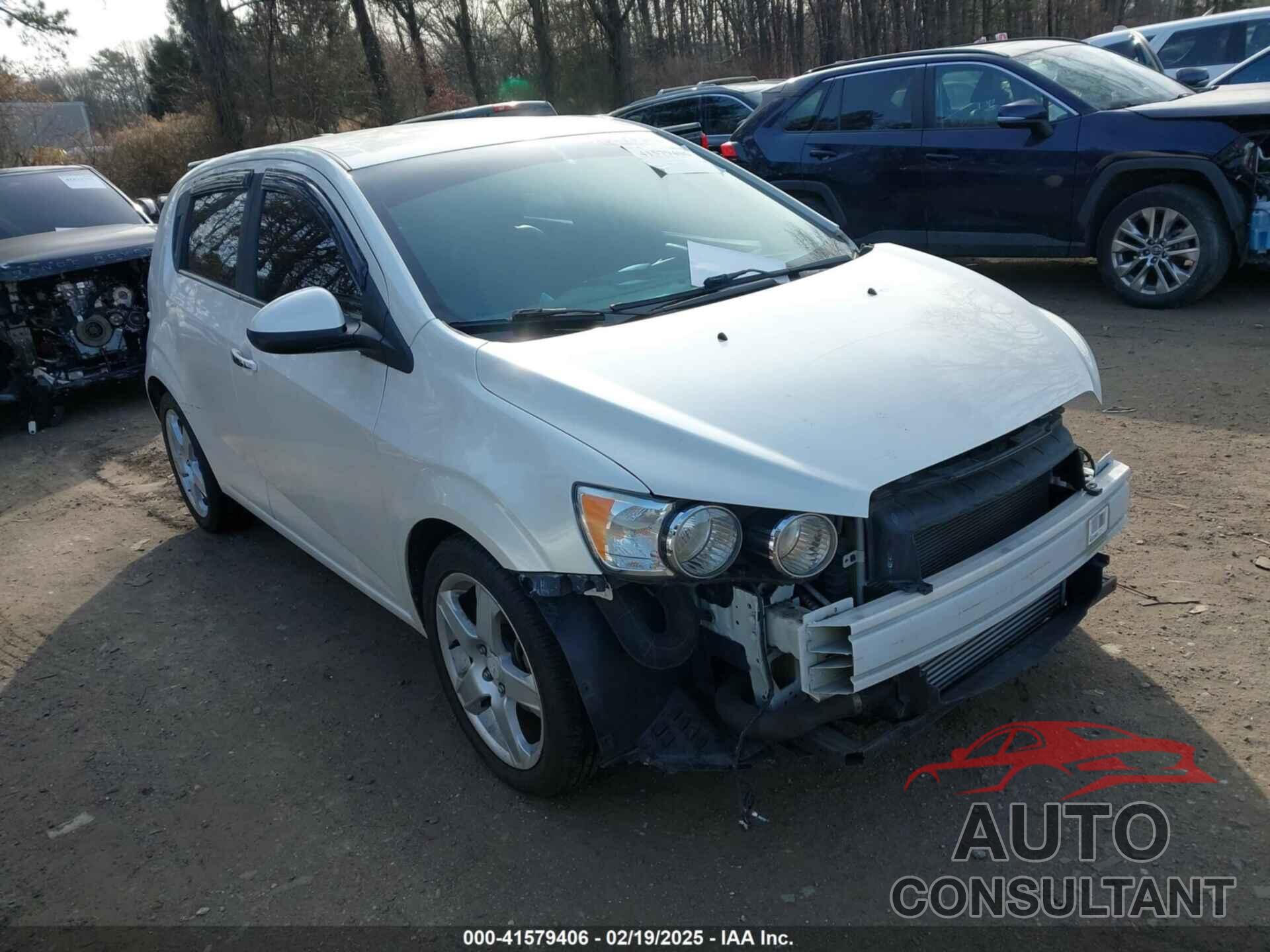 CHEVROLET SONIC 2015 - 1G1JE6SB6F4145044