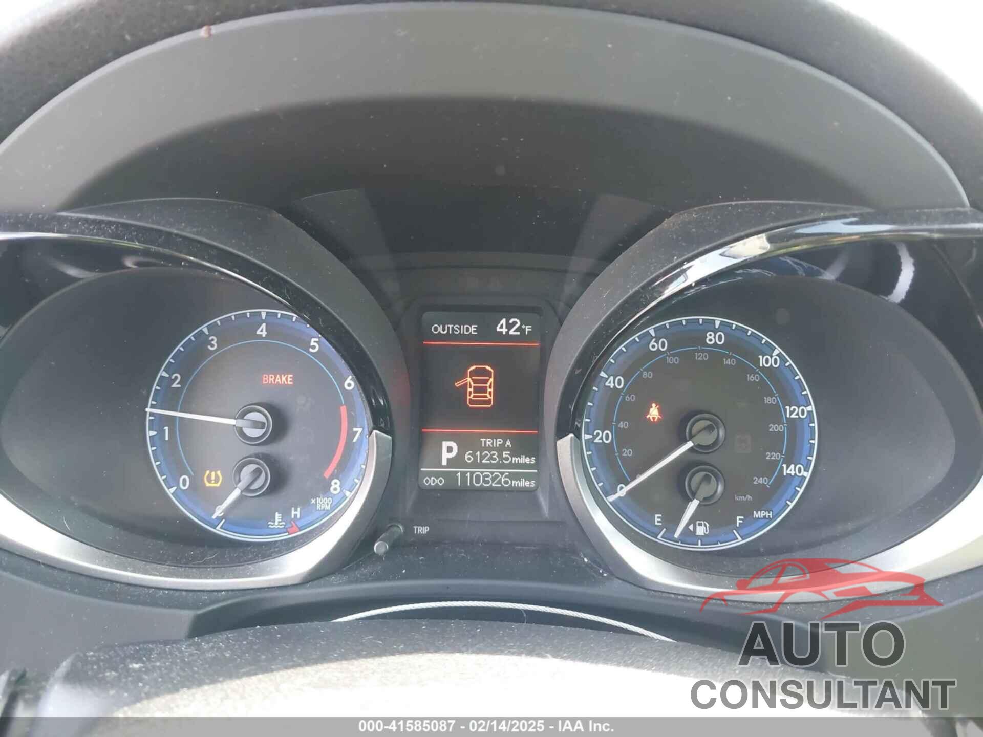 TOYOTA COROLLA 2015 - 2T1BURHE2FC266328