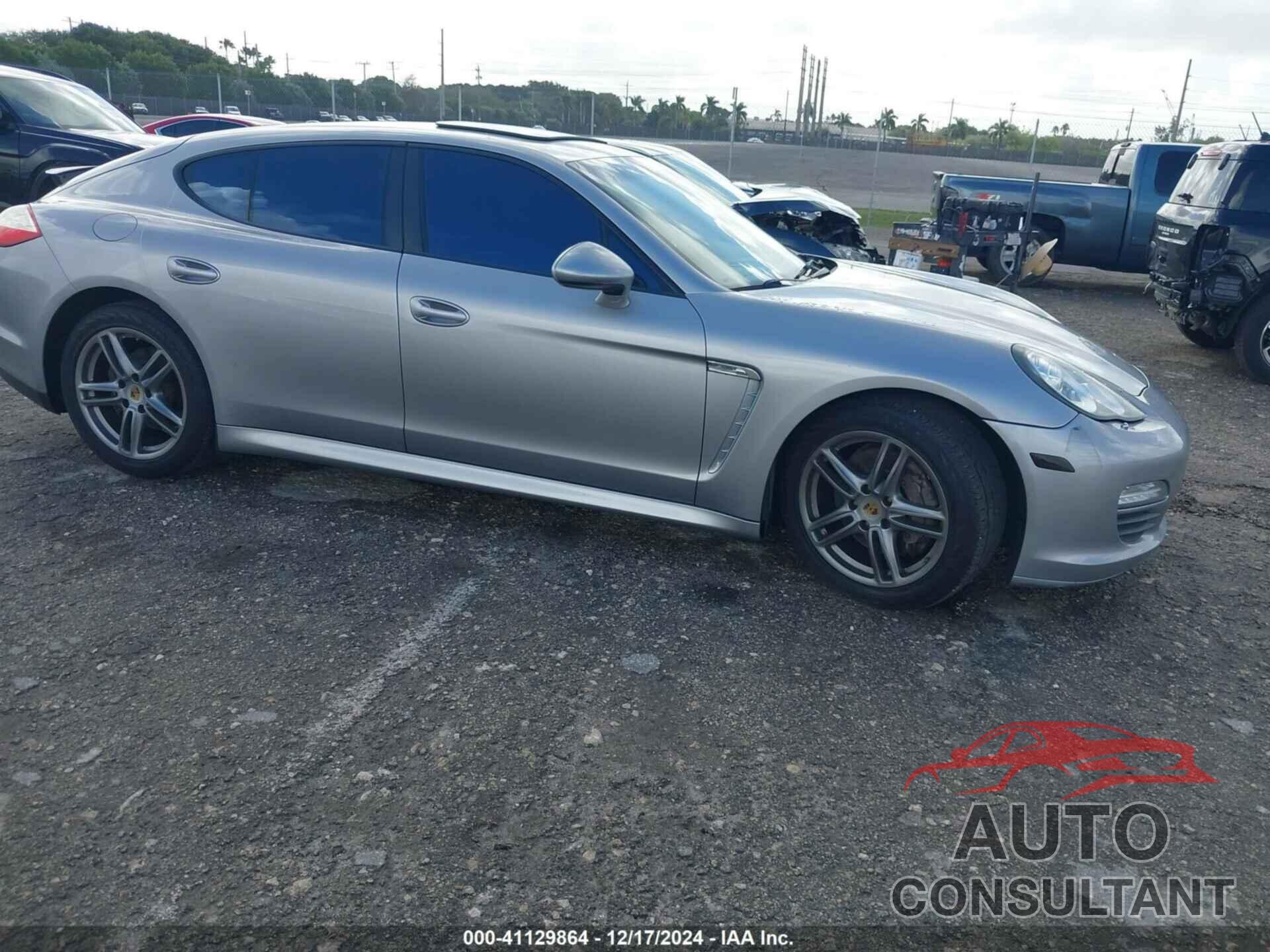 PORSCHE PANAMERA 2011 - WP0AA2A75BL011036