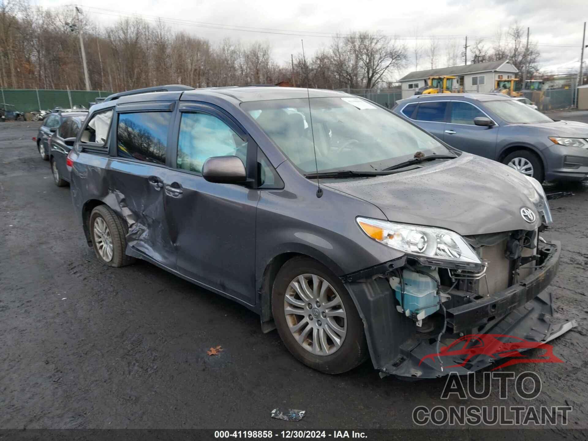 TOYOTA SIENNA 2013 - 5TDYK3DC9DS400709